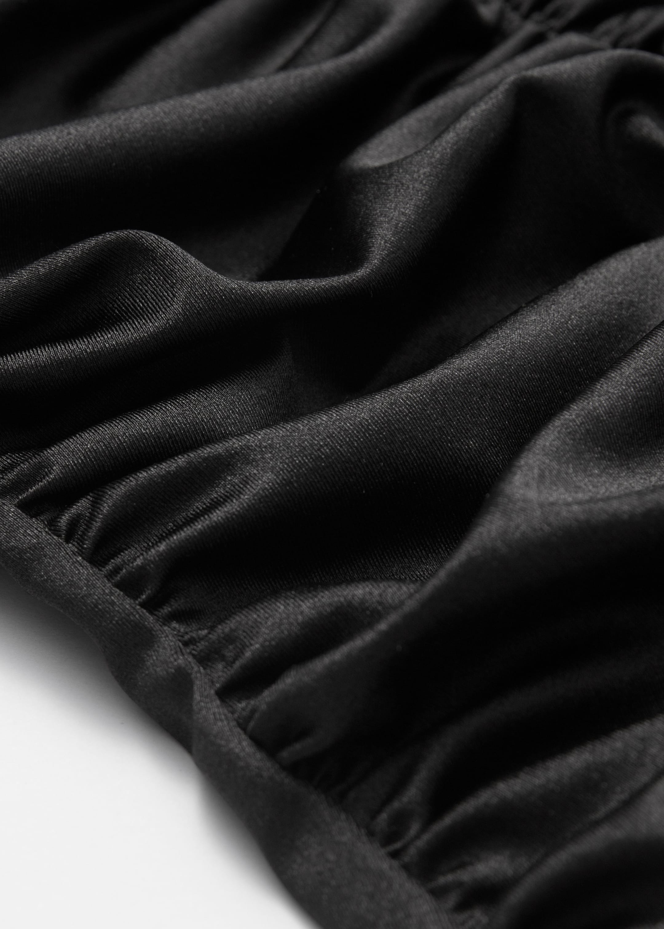 Vis større bilde: Rynkete badedrakt - Svart - DAME | H&M NO 6