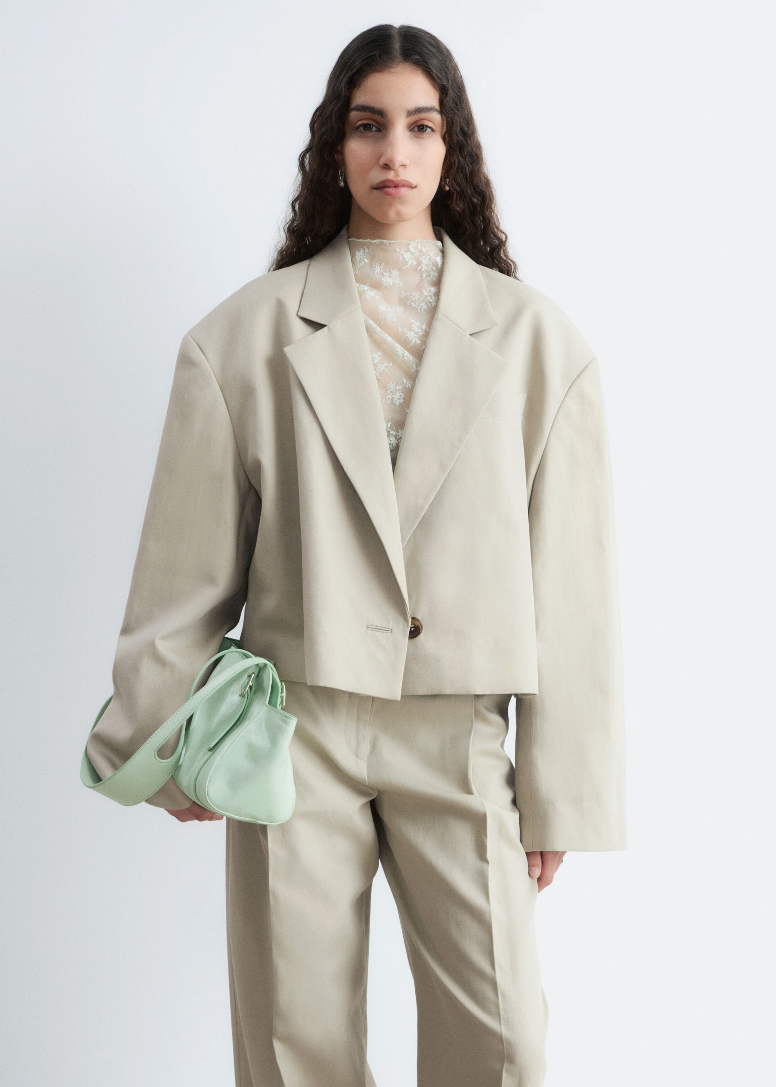 Image of Americana recortada de lana y lino