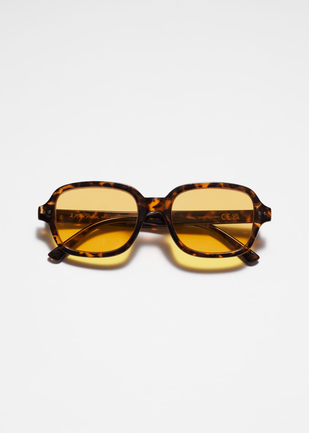 Gafas de sol con montura rectangular