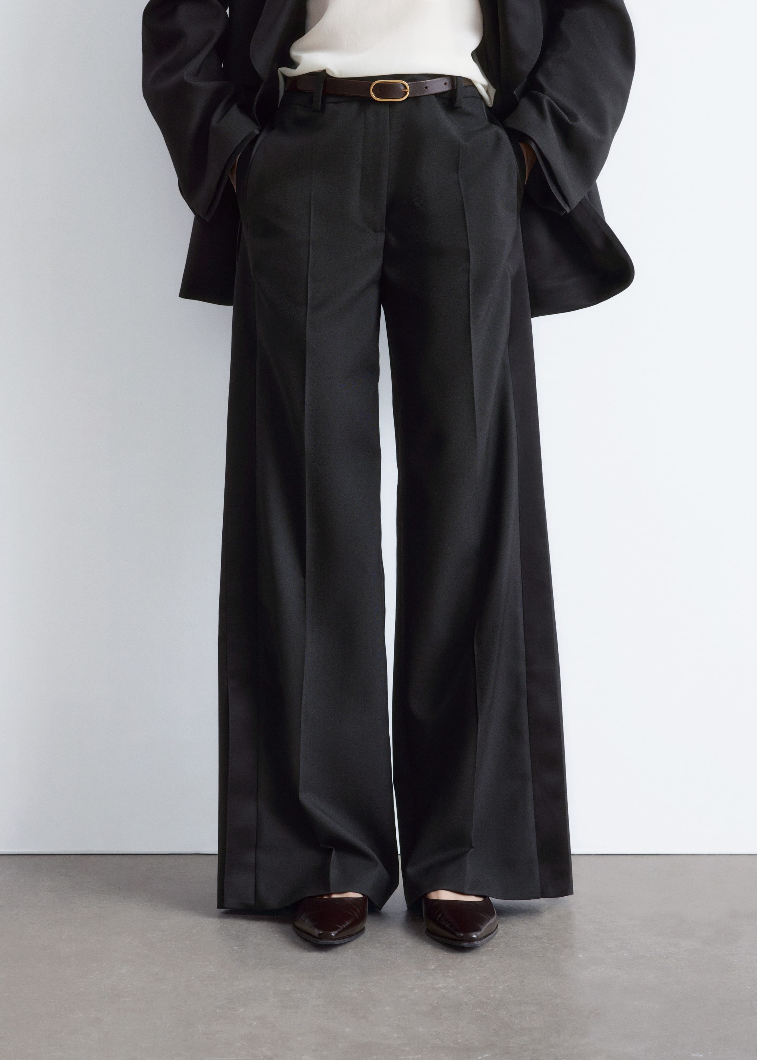 Image of Hose aus Wolle mit Bügelfalten