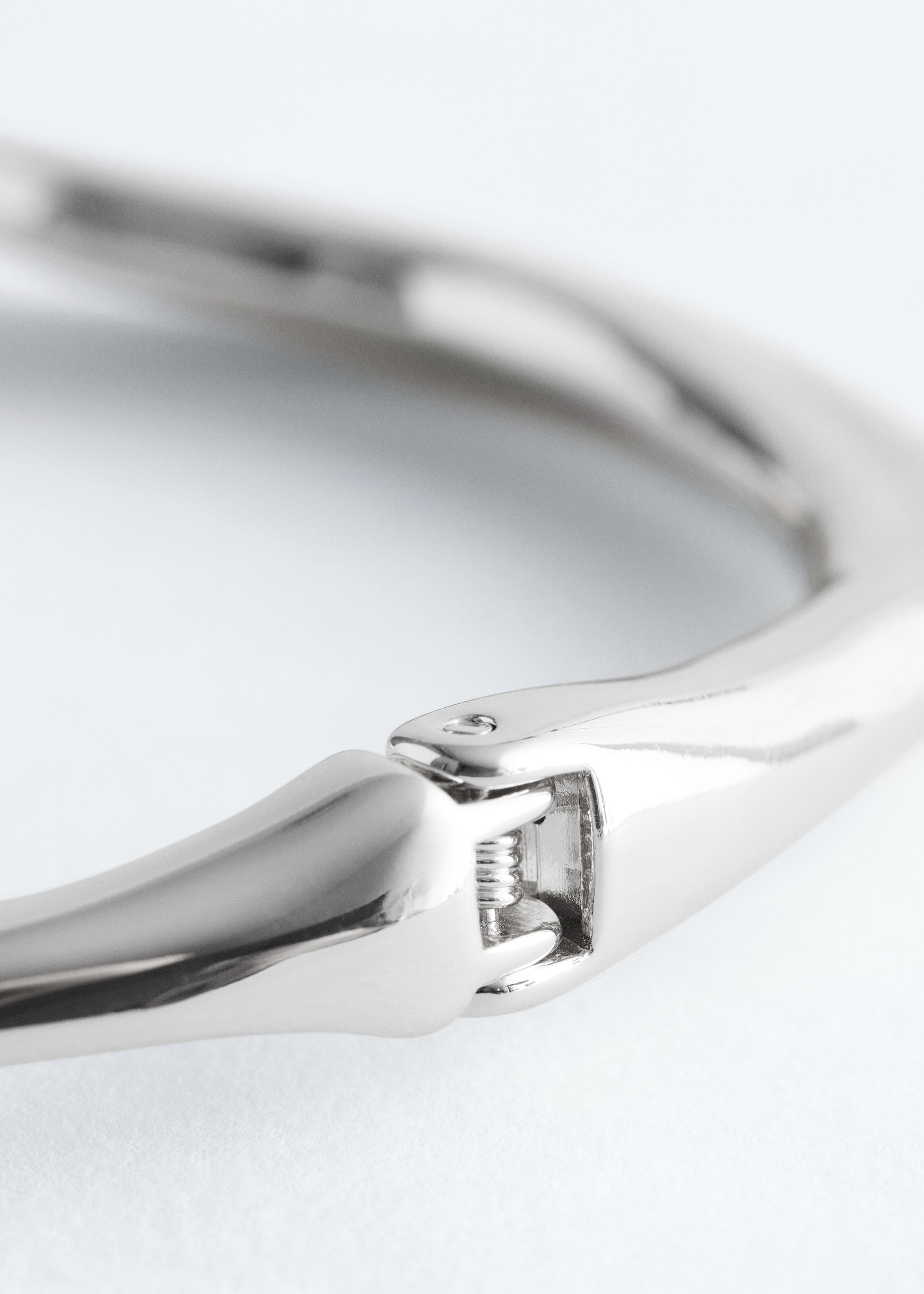 Visa större bild: Skulptural choker - Silver - DAM | H&M SE 3