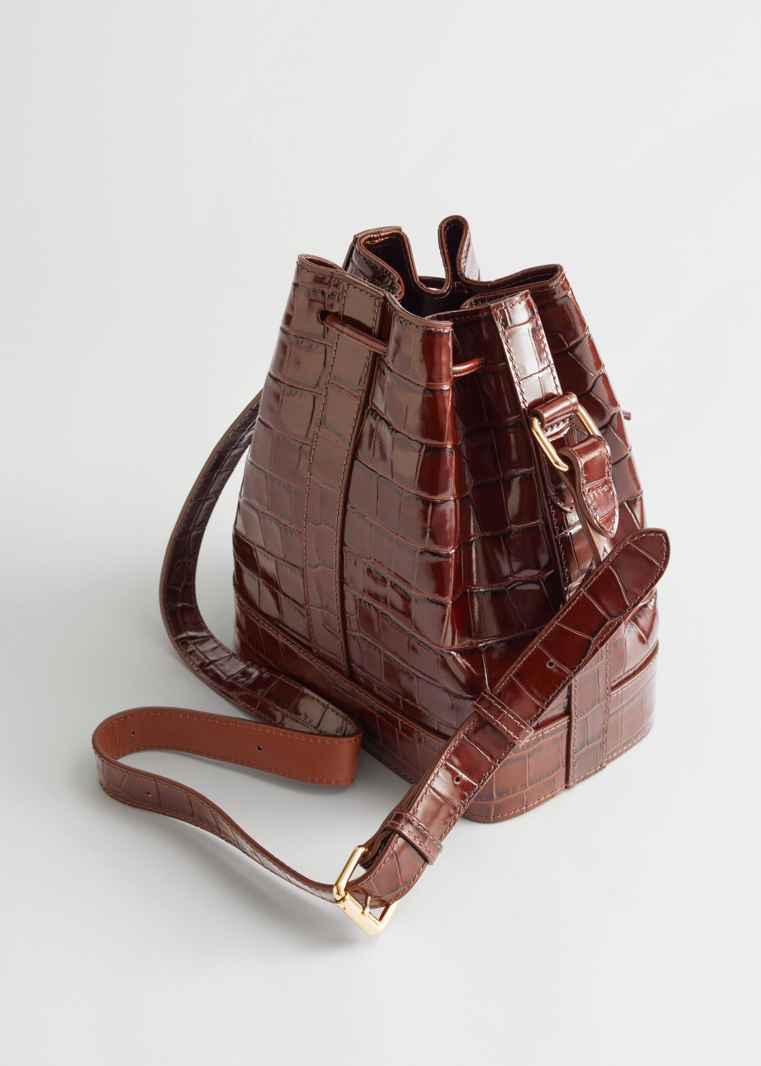 Topstitched Leather Bucket Bag - Brown - Natura morta