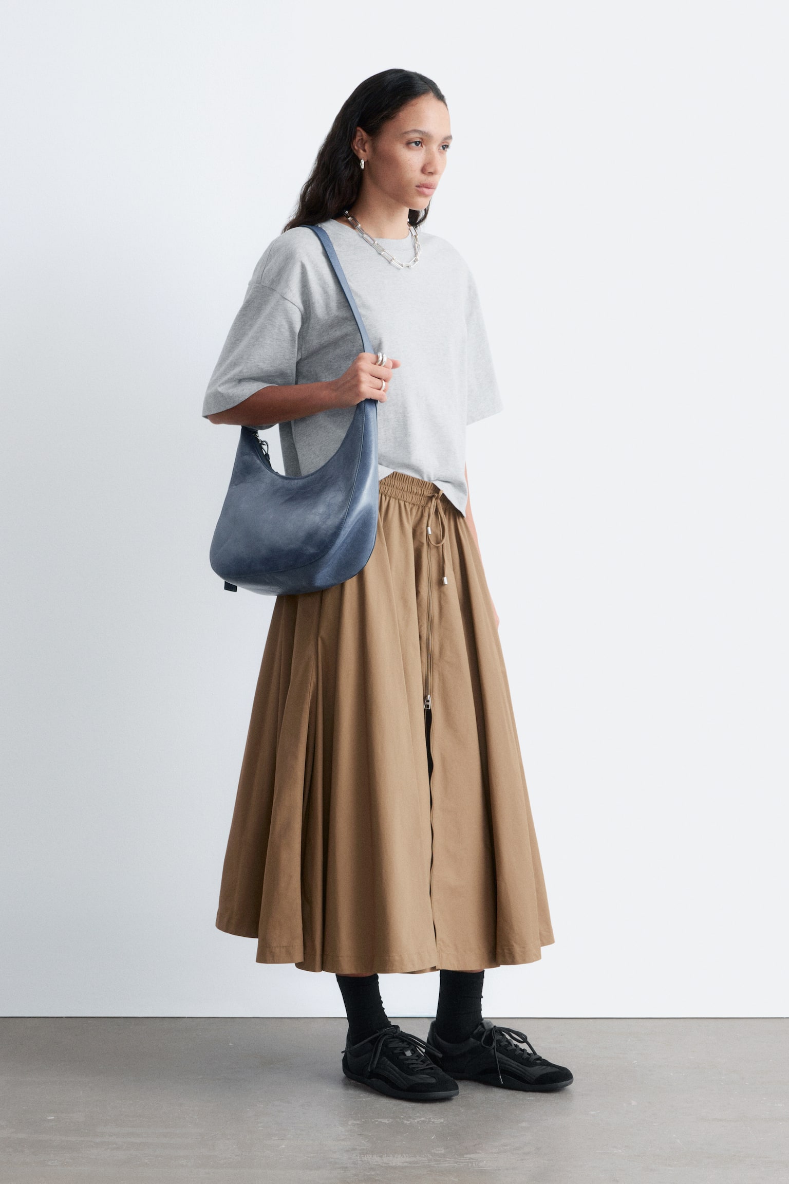 טי-שירט בגזרה מרובעת - אפור/White/חום/שחור - 7