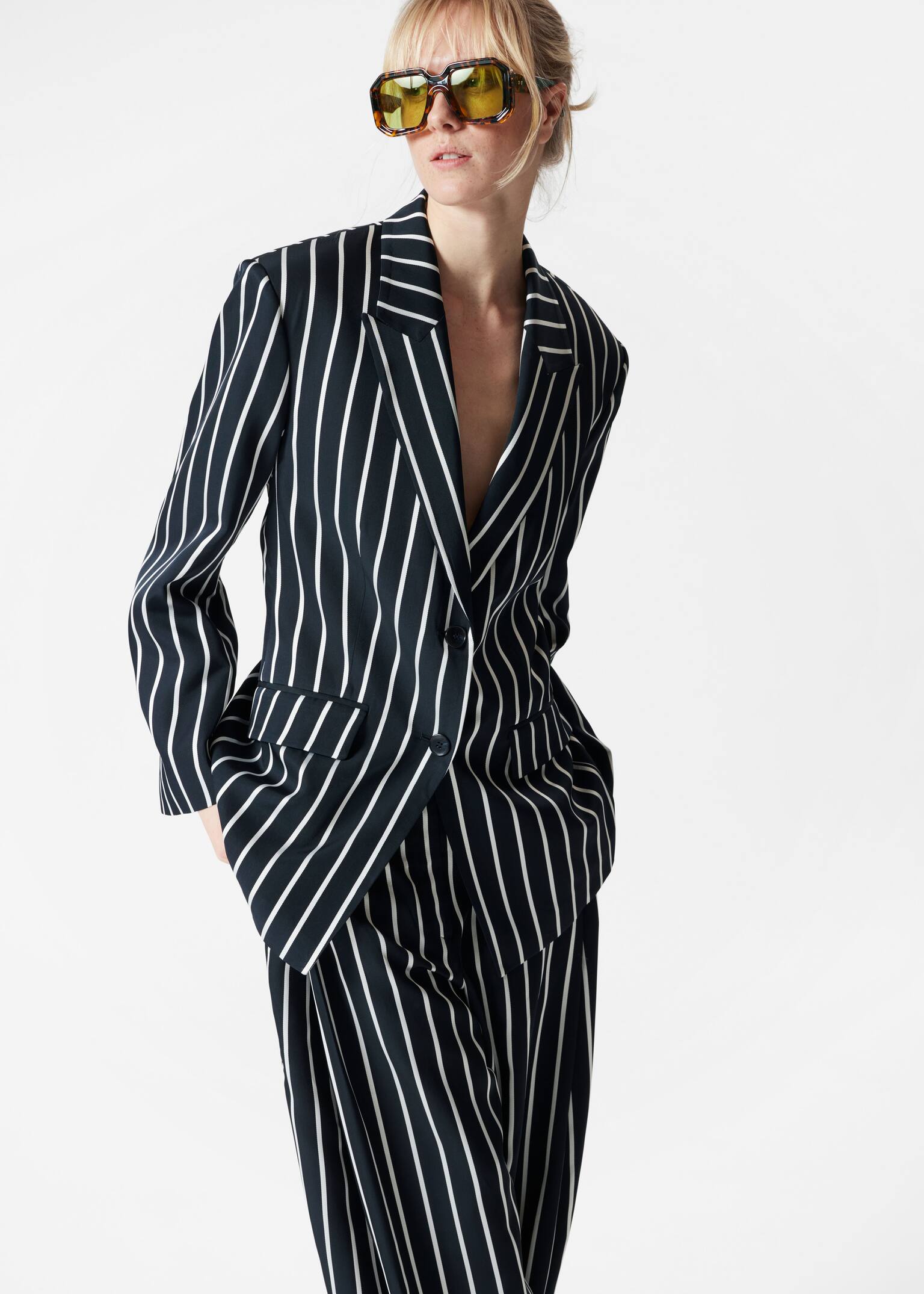 Blazer habillé à larges épaules - Rayures bleu marine