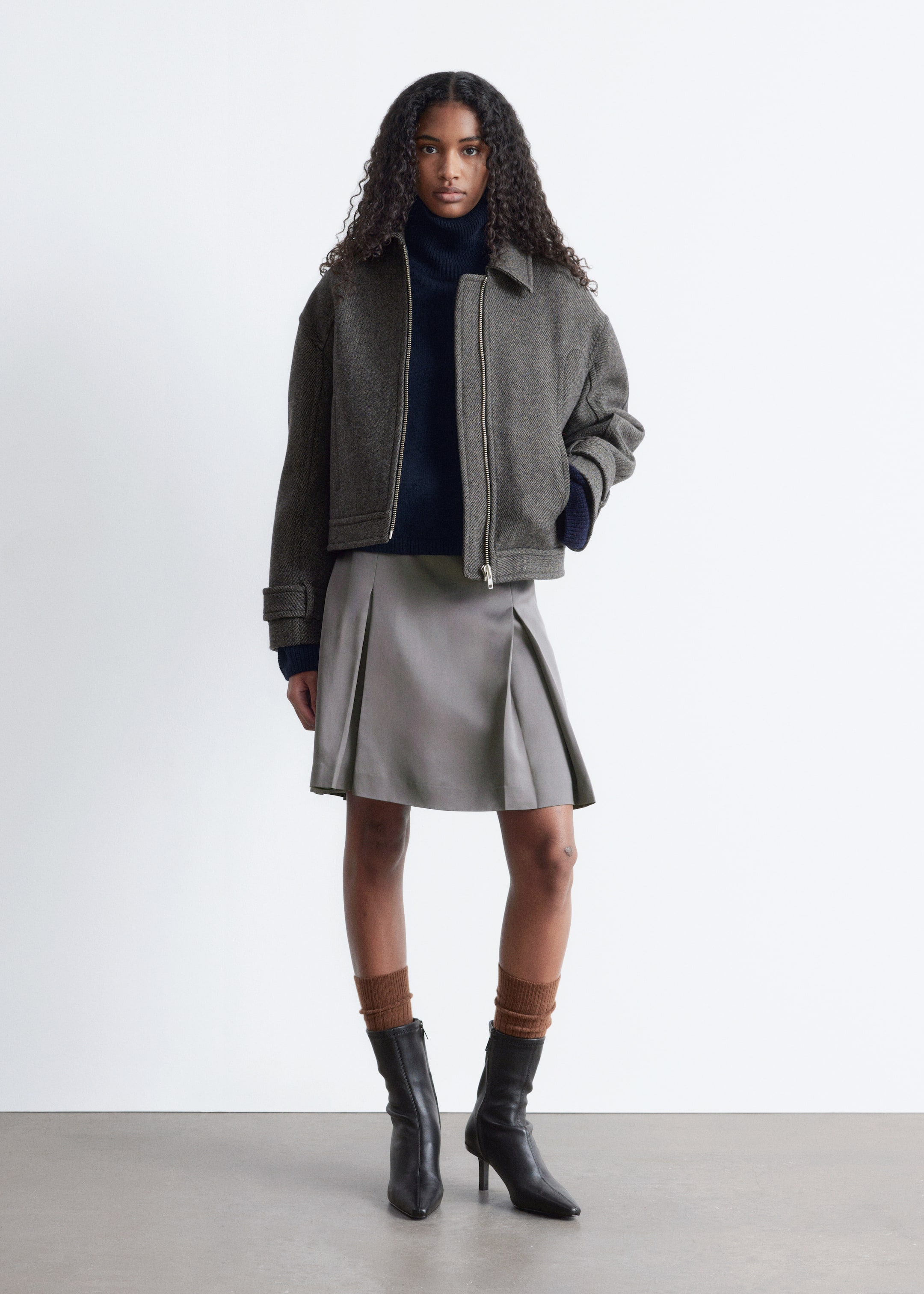 Zobrazit větší obrázek: Stretch-Leather Ankle Boots - Černá kůže - ŽENY | H&M CZ 1