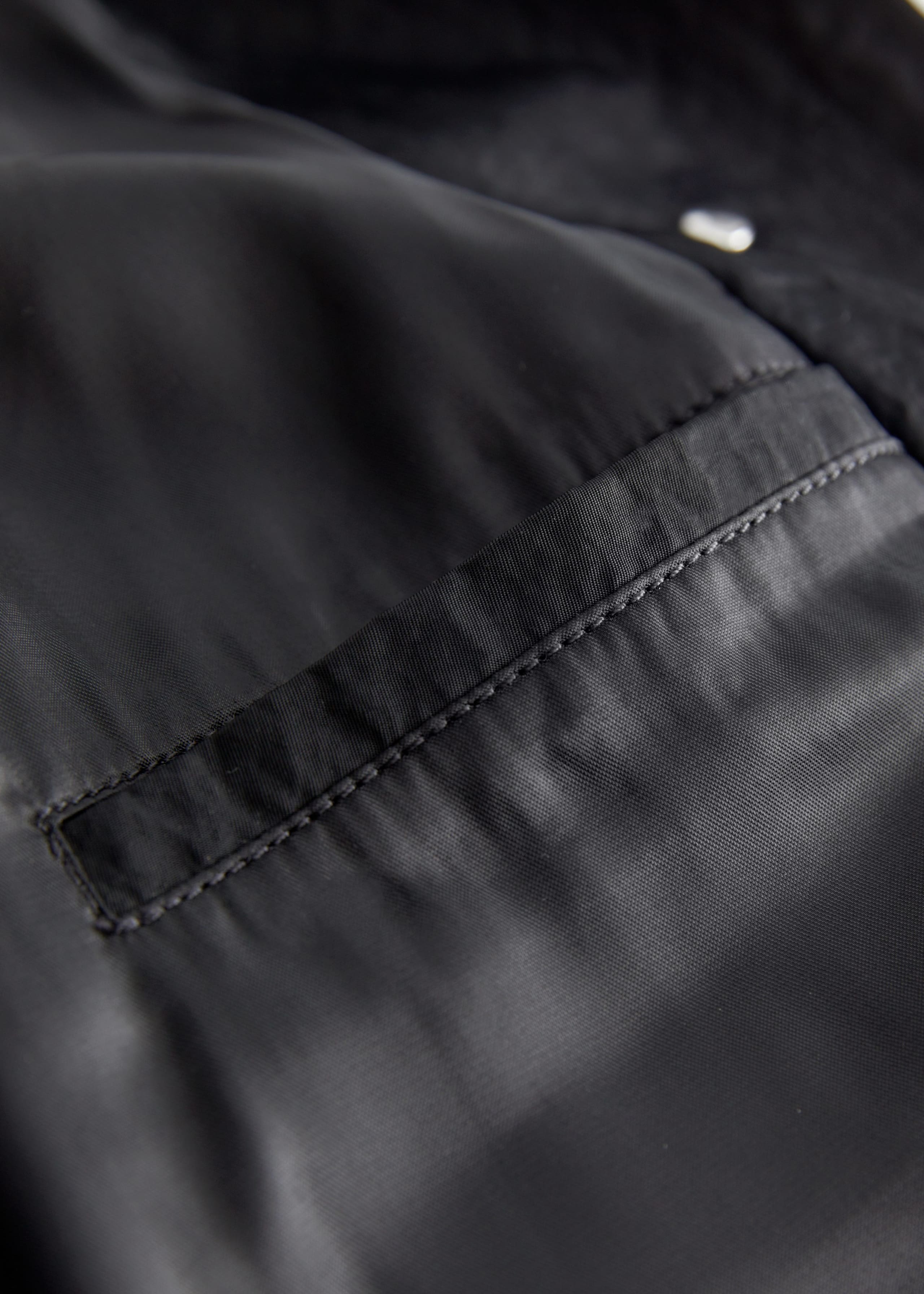 Parkas med dragsko – {{variantName}} – detaljerad beskrivning