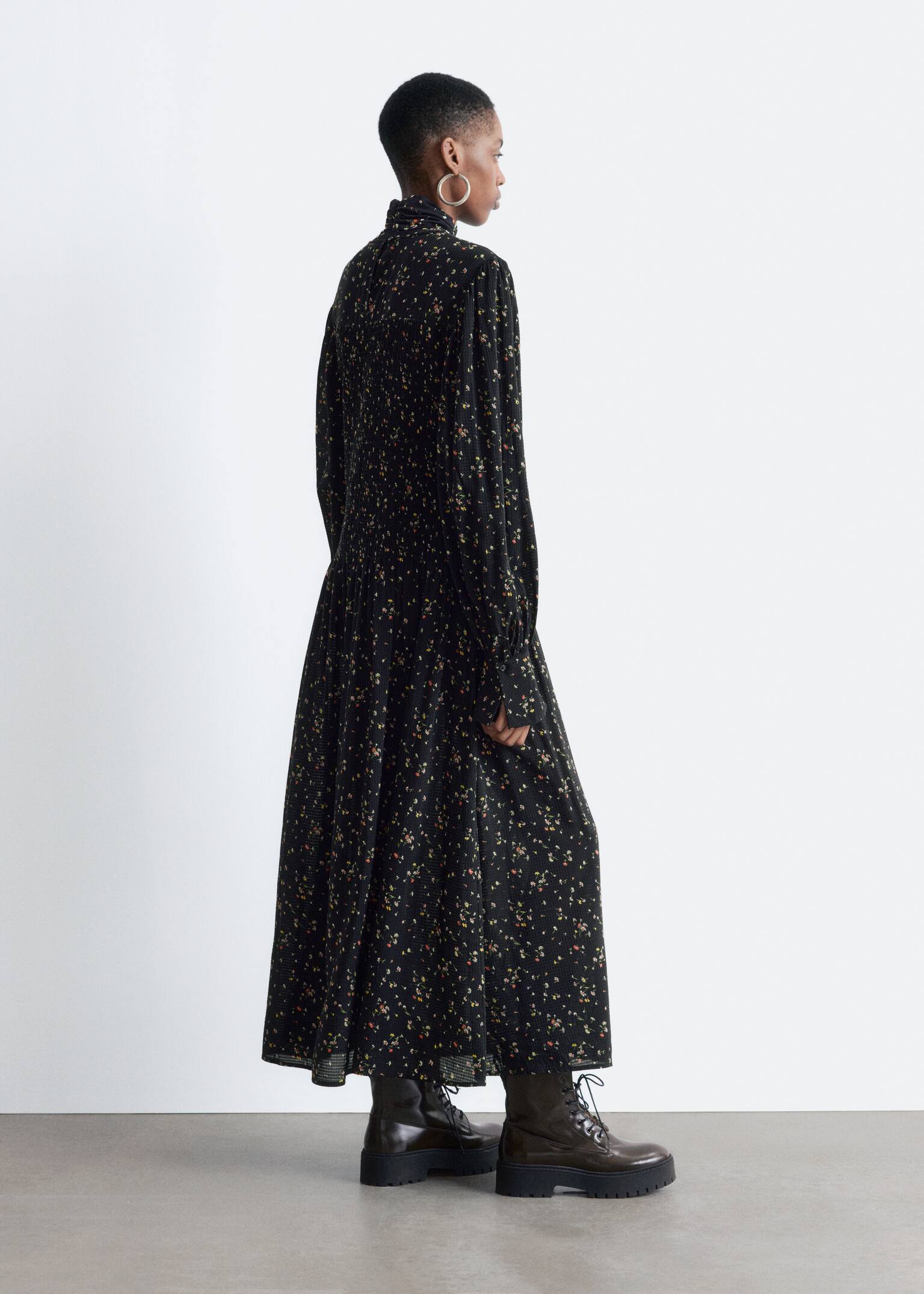Smocked Balloon-Sleeve Midi Dress - Black/Floral Pattern - 4