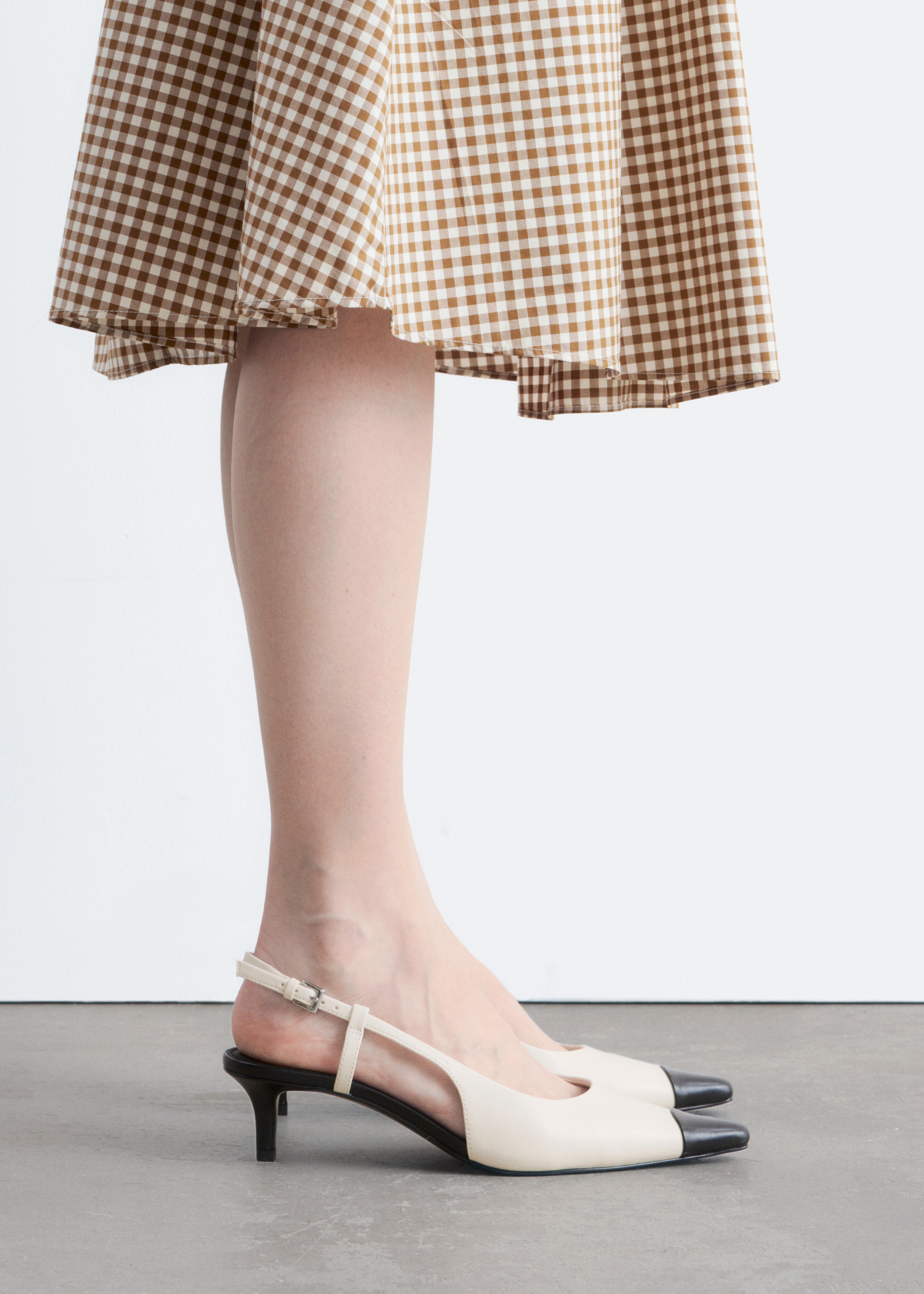 Leather Slingback Pumps - White/Black