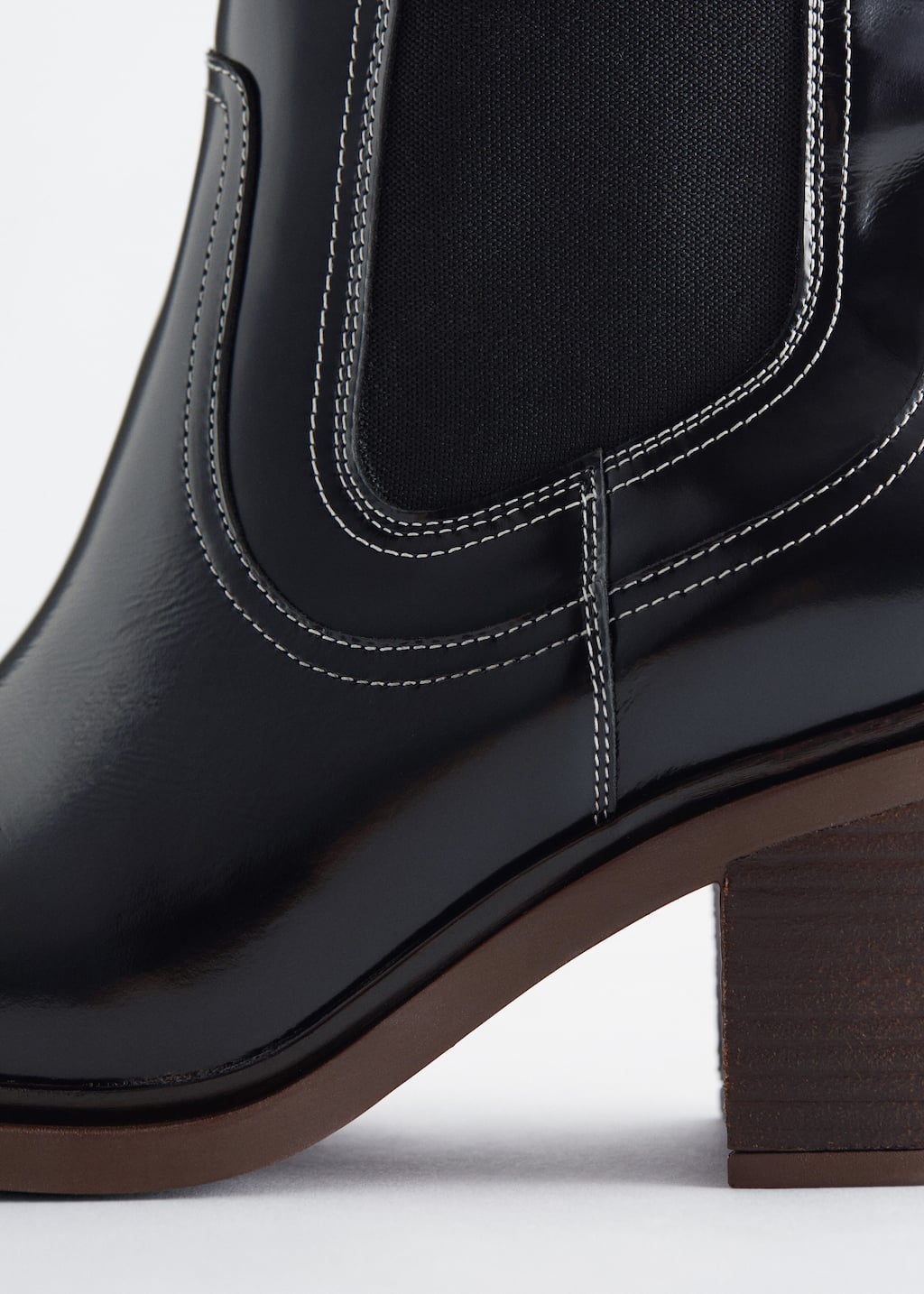 Image of Högklackade chelseaboots i läder