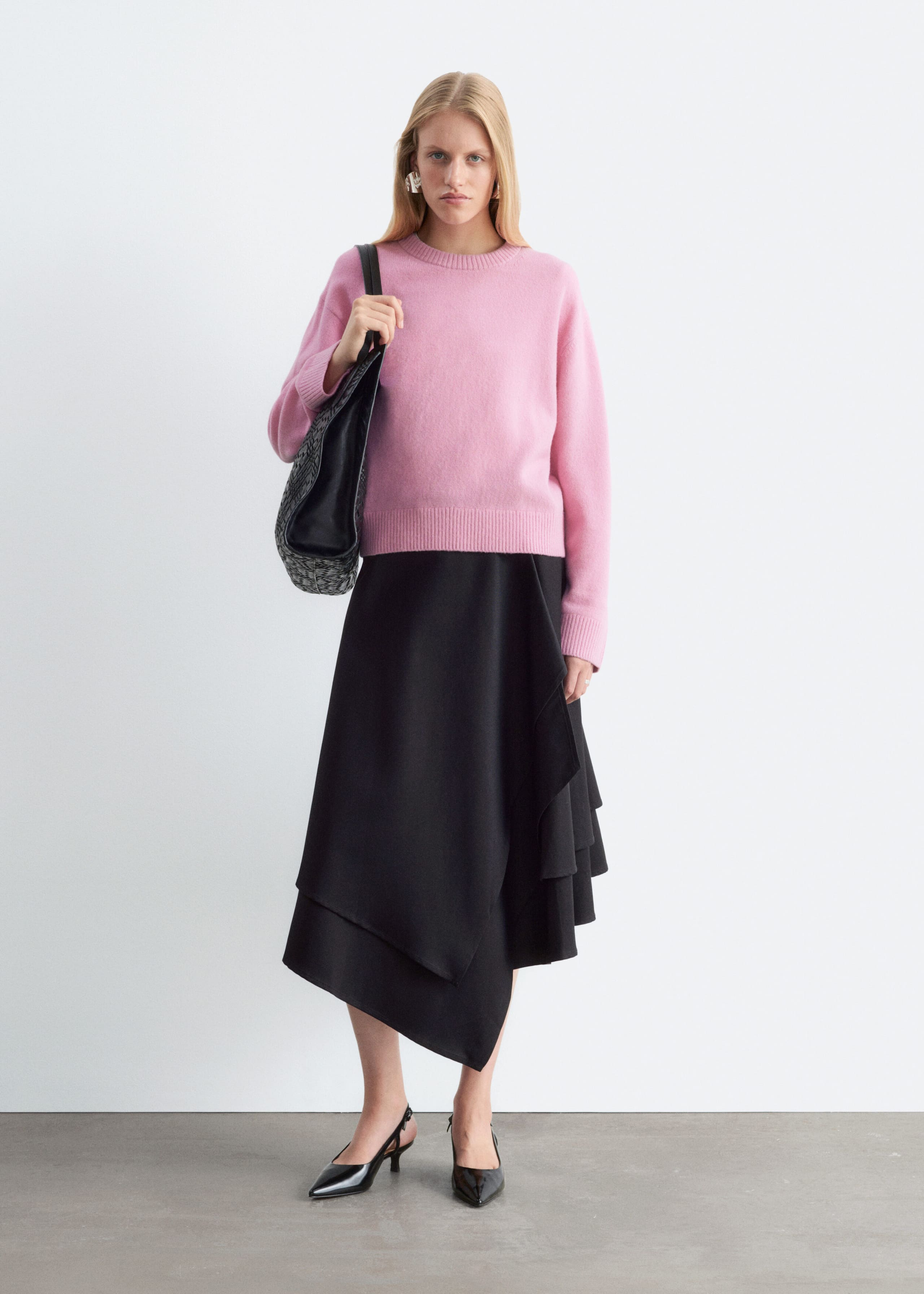 Kastenförmiger Strickpullover - Dunkelbraun - Lookbook