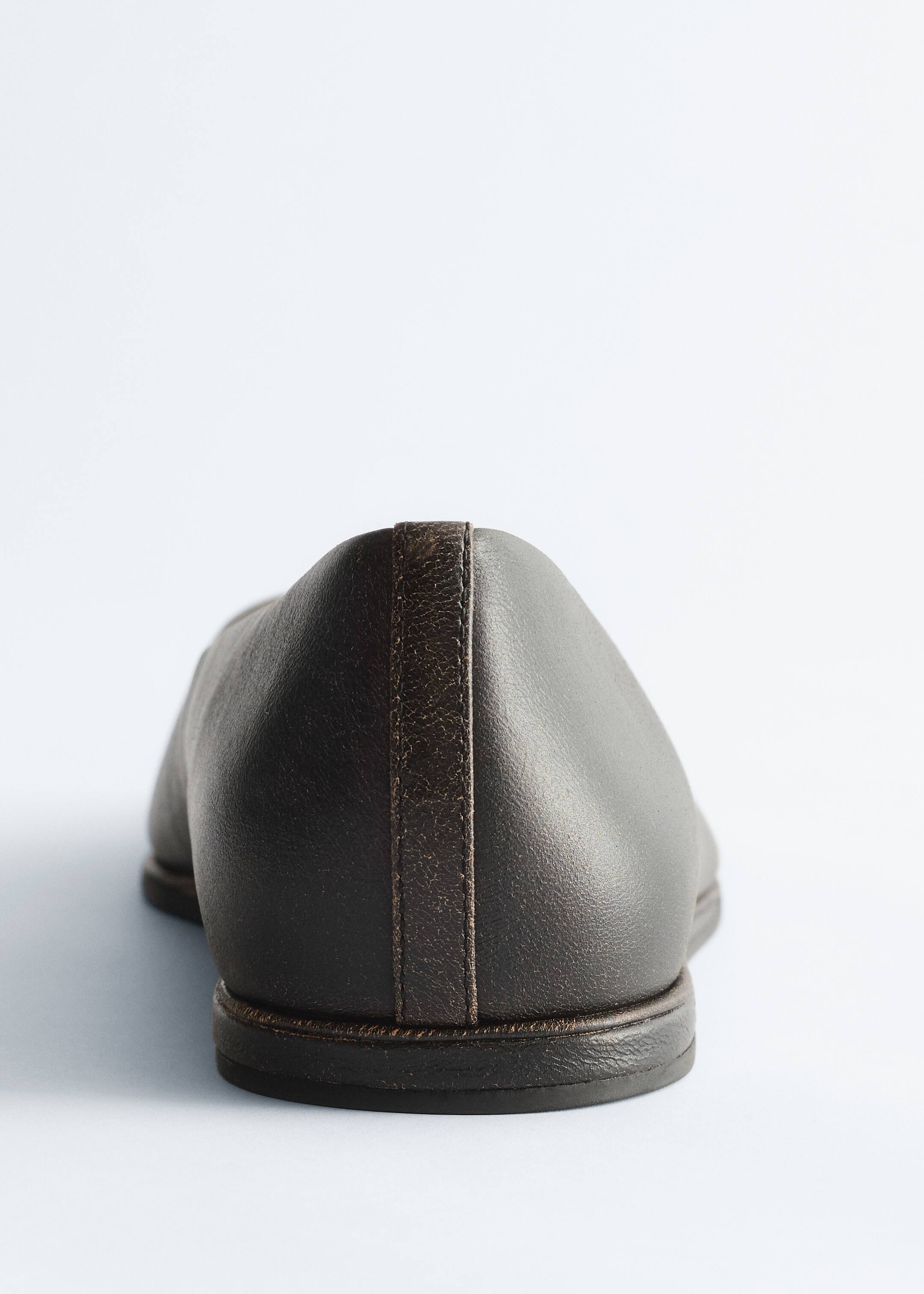 Visualizza immagine più grande: Ballerine in pelle - Nero effetto invecchiato - DONNA | H&M IT 5