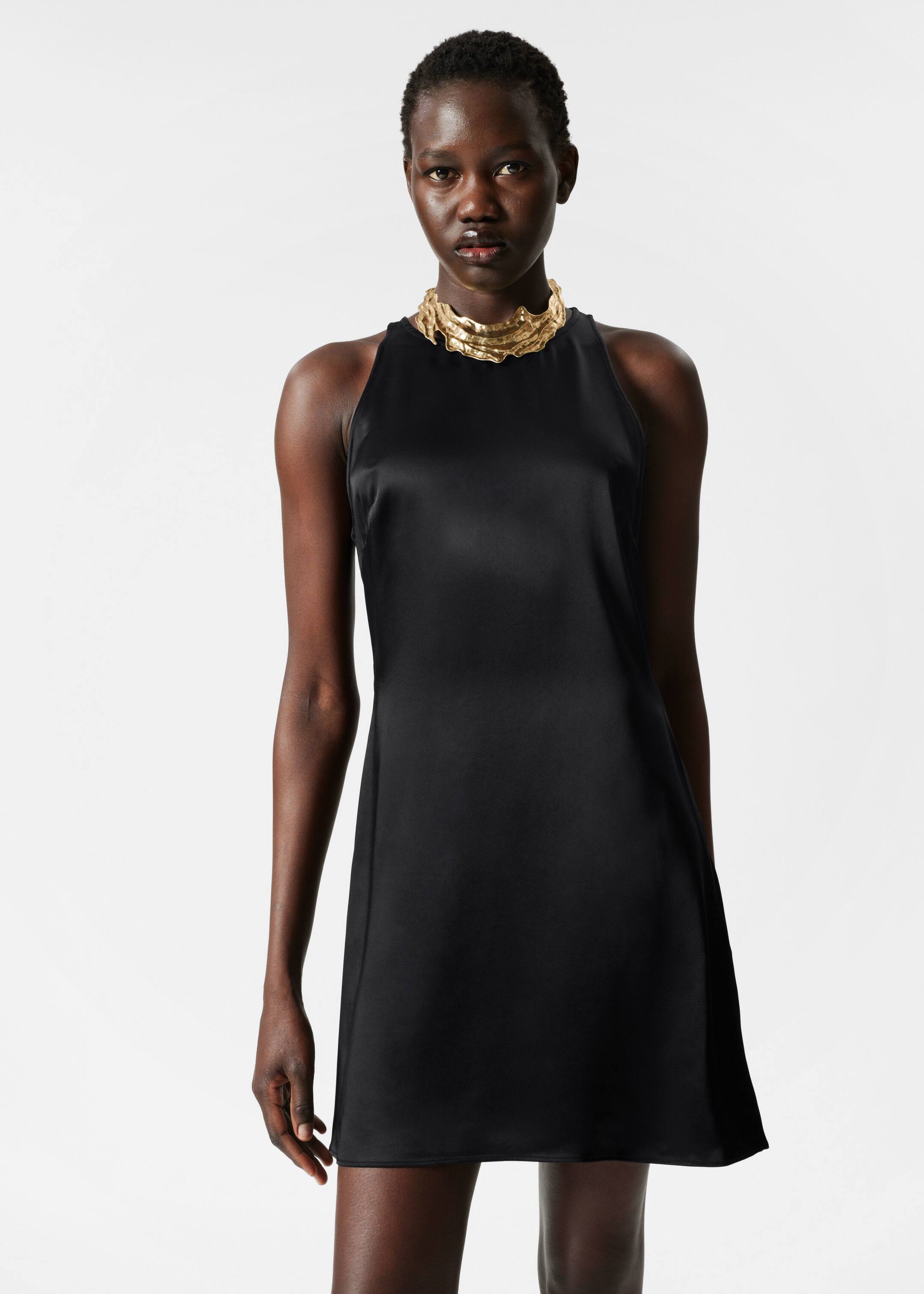 Agrandir l'image: Robe courte en satin - Noir - FEMME | H&M FR 2