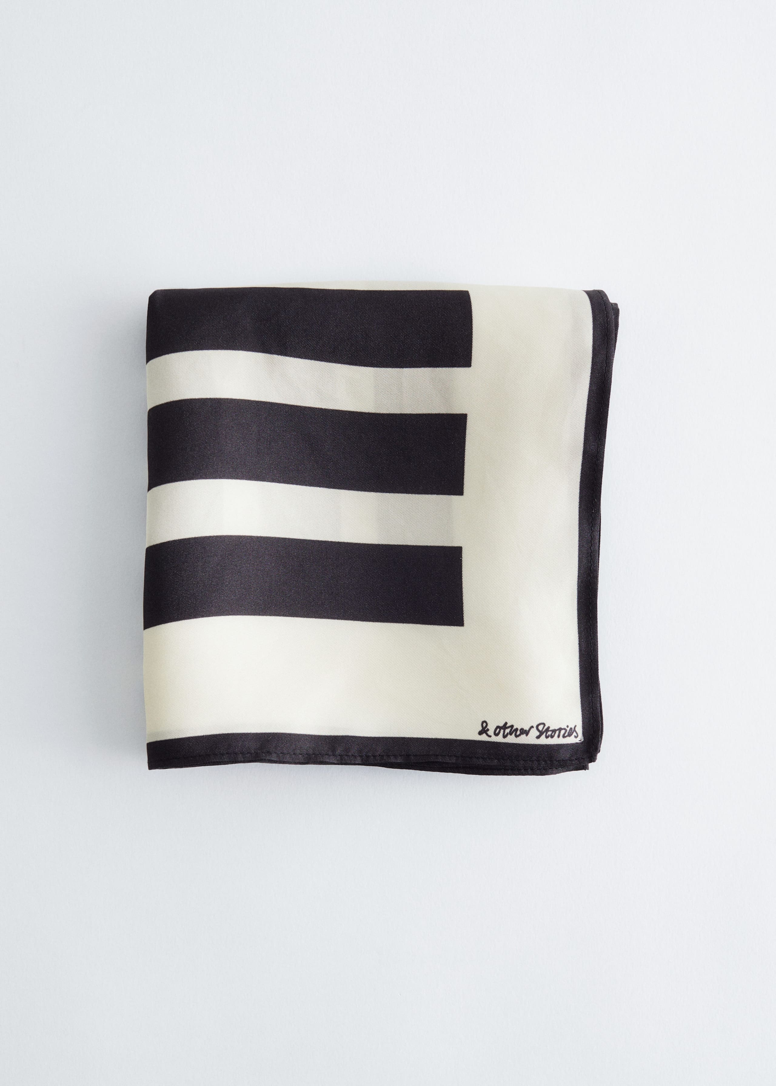 Graphic-Print Square Silk Scarf - Black/Cream - Still Life