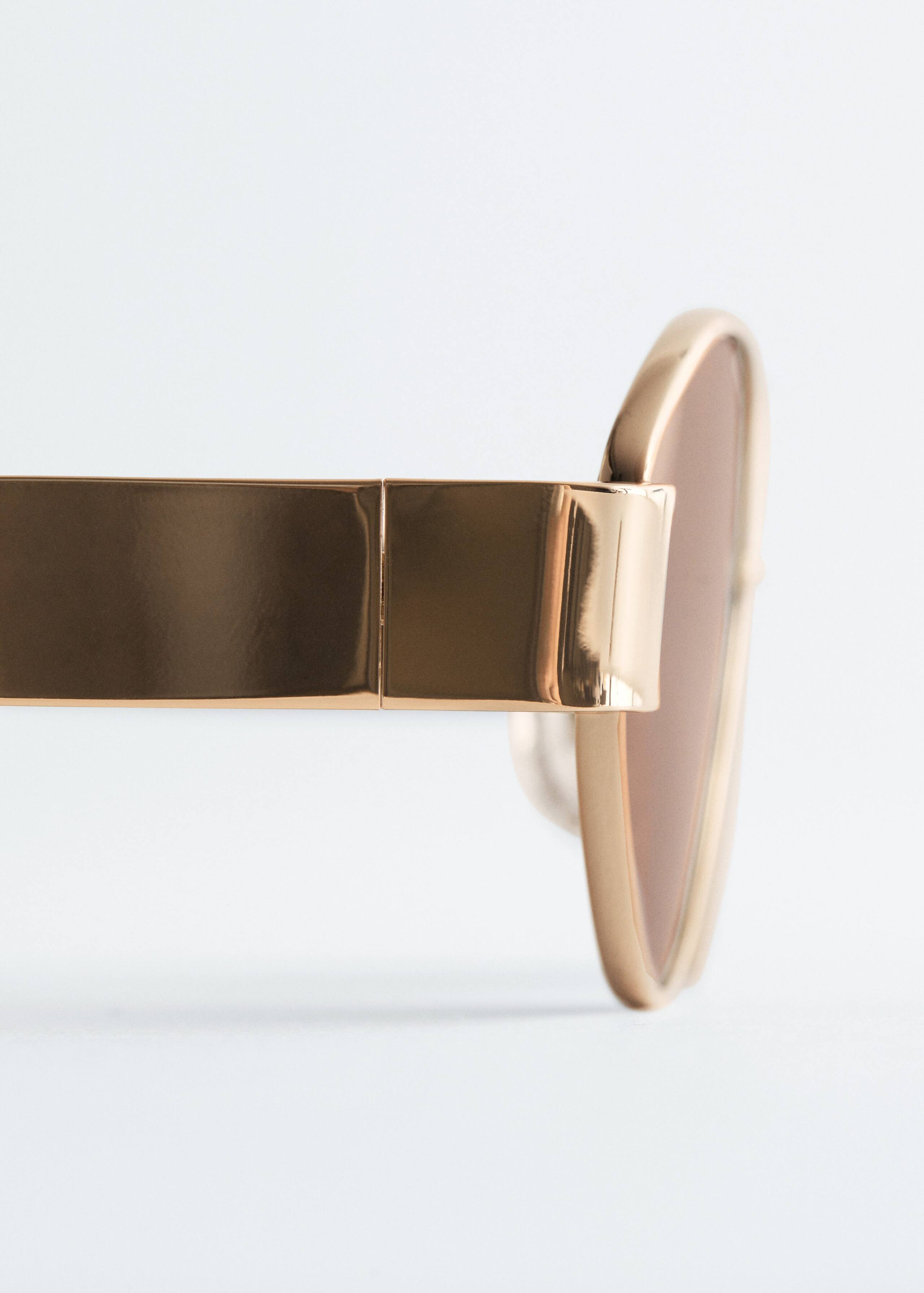 Image of Ovale Sonnenbrille mit Drahtgestell