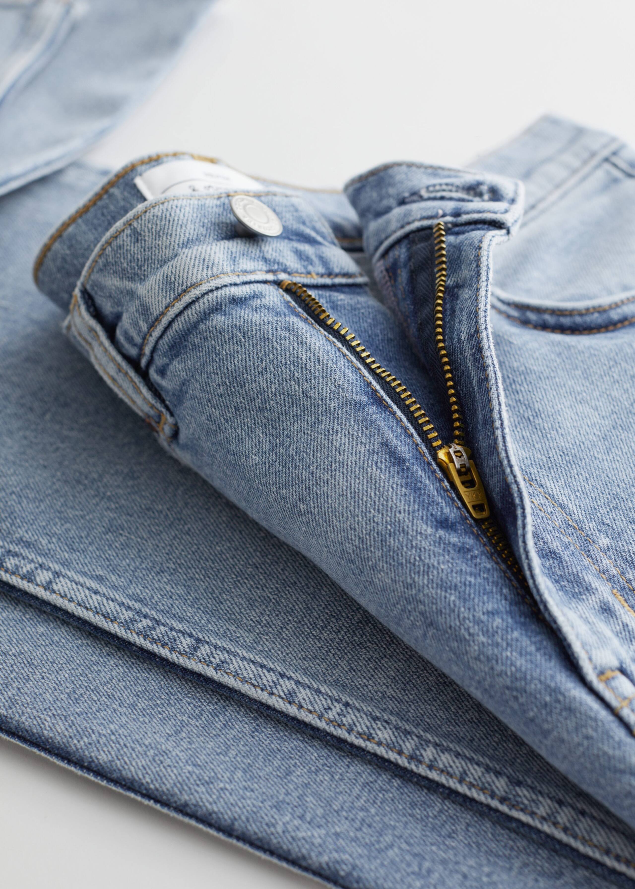 SlimJeans - {{variantName}} - Detalle descriptivo