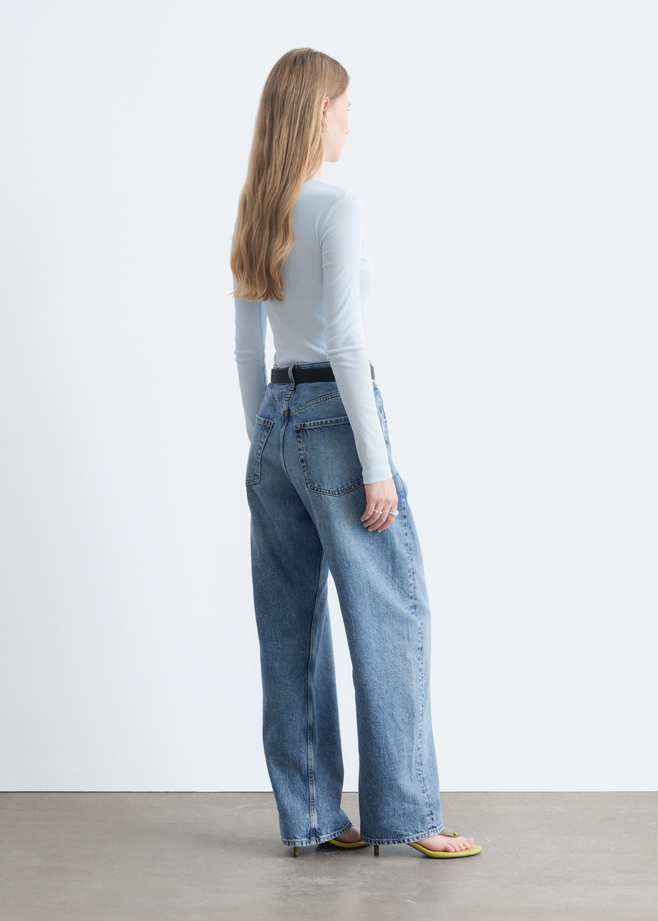 Top w prążki z długim rękawem – Czarny – Lookbook
