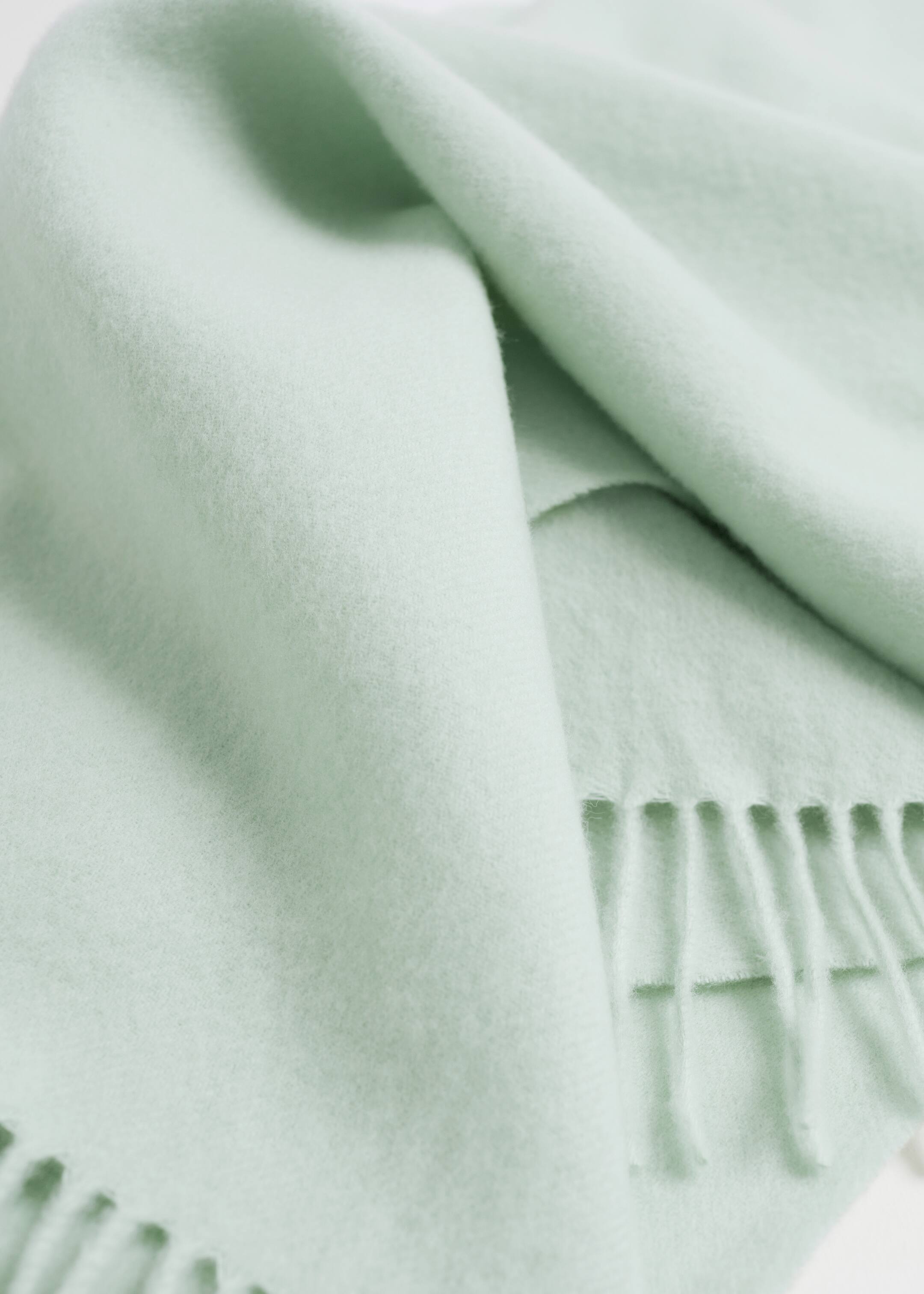 Zobacz większy obraz: Wełniany szal z frędzlami - Pistachio - ONA | H&M PL 2