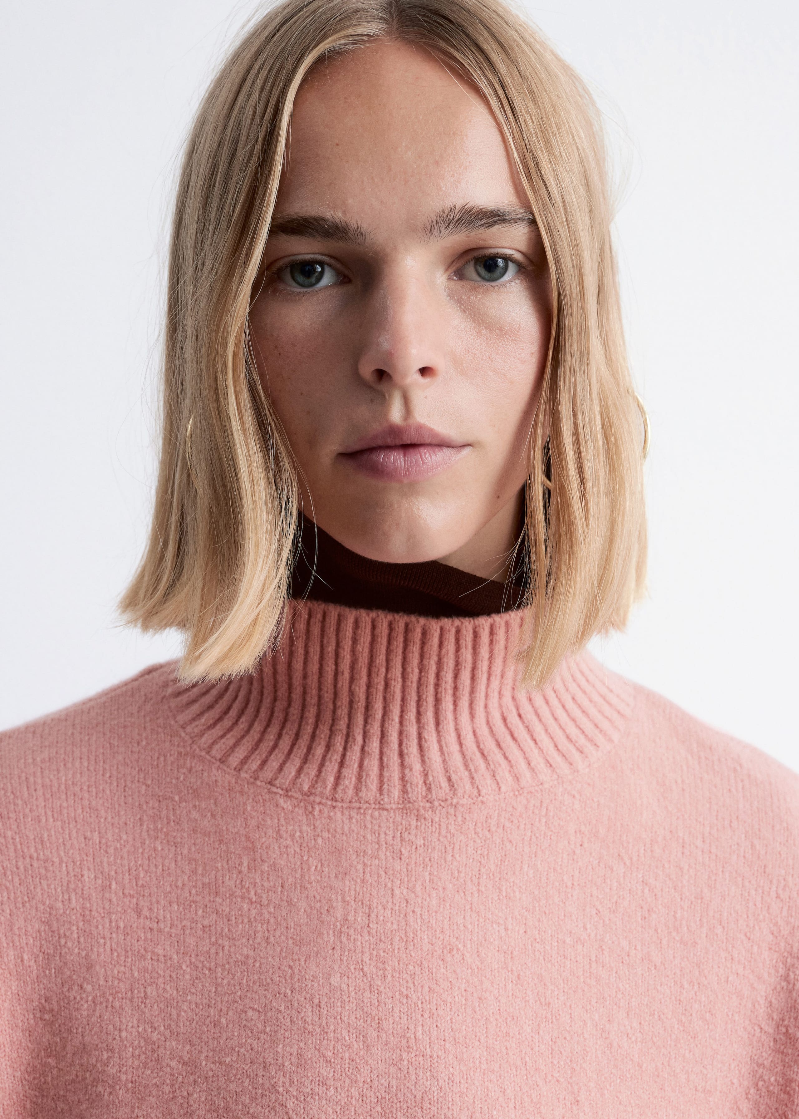 Image of Sweter z golfem