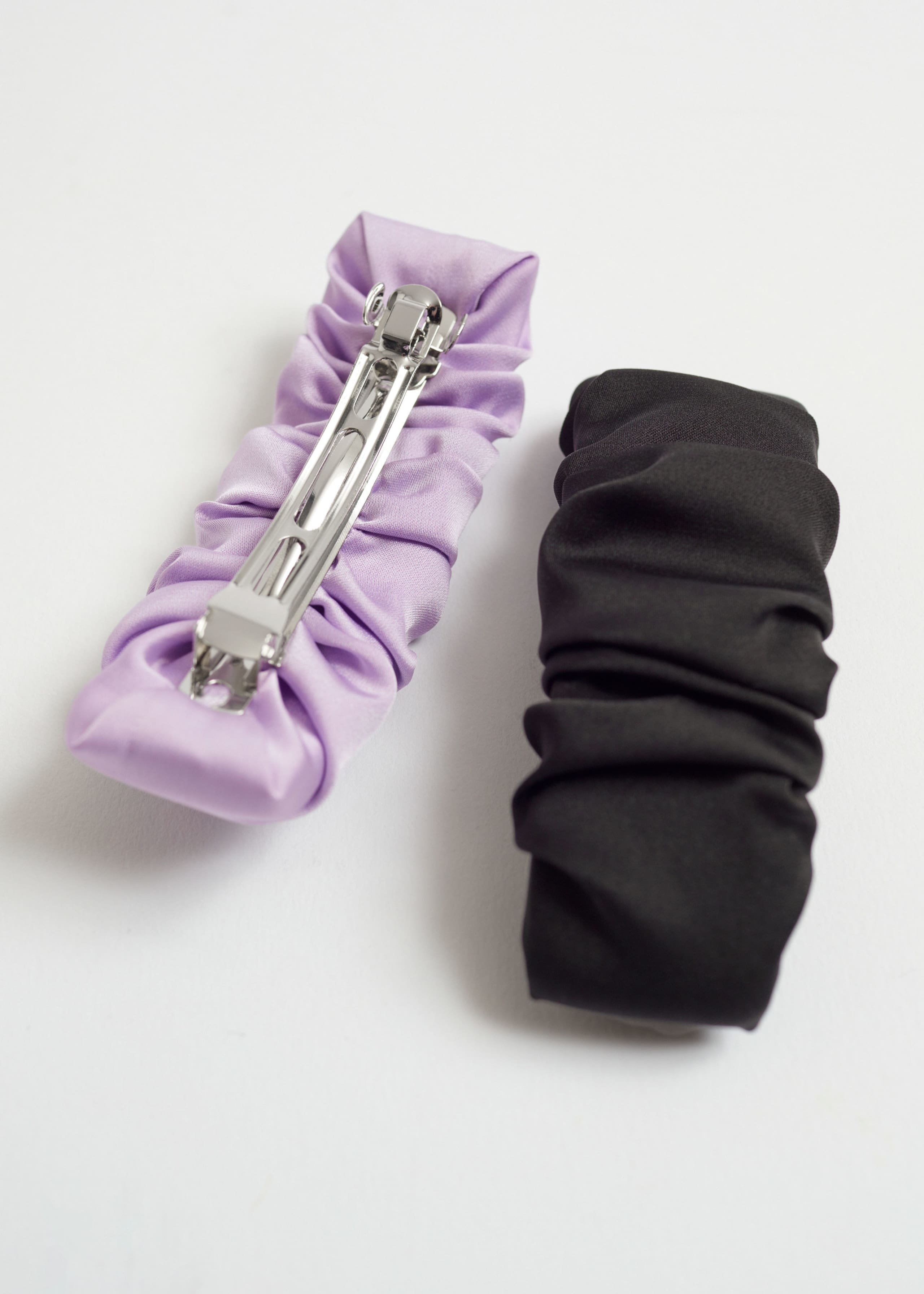 Satin Hair Clips - {{variantName}} - Descriptive Detail