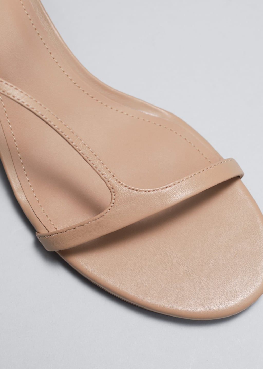 Sandales à talons en cuir - {{variantName}} - Descriptive Detail