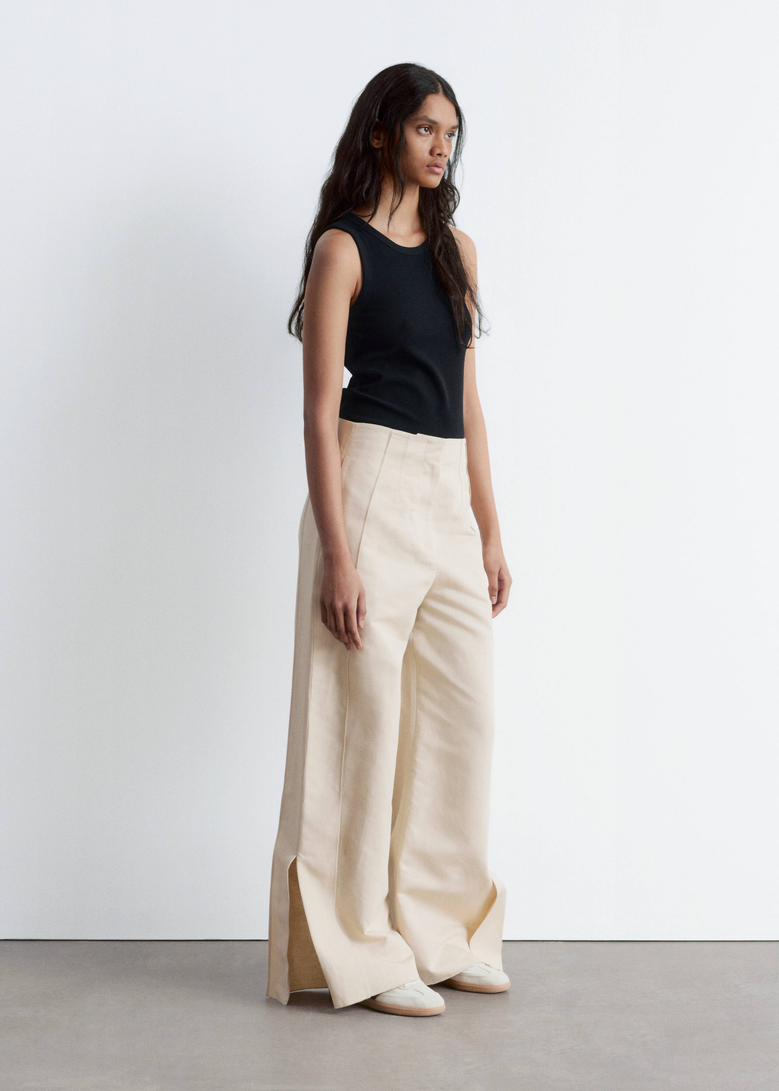 Figurbetontes Tanktop - Schwarz - Lookbook