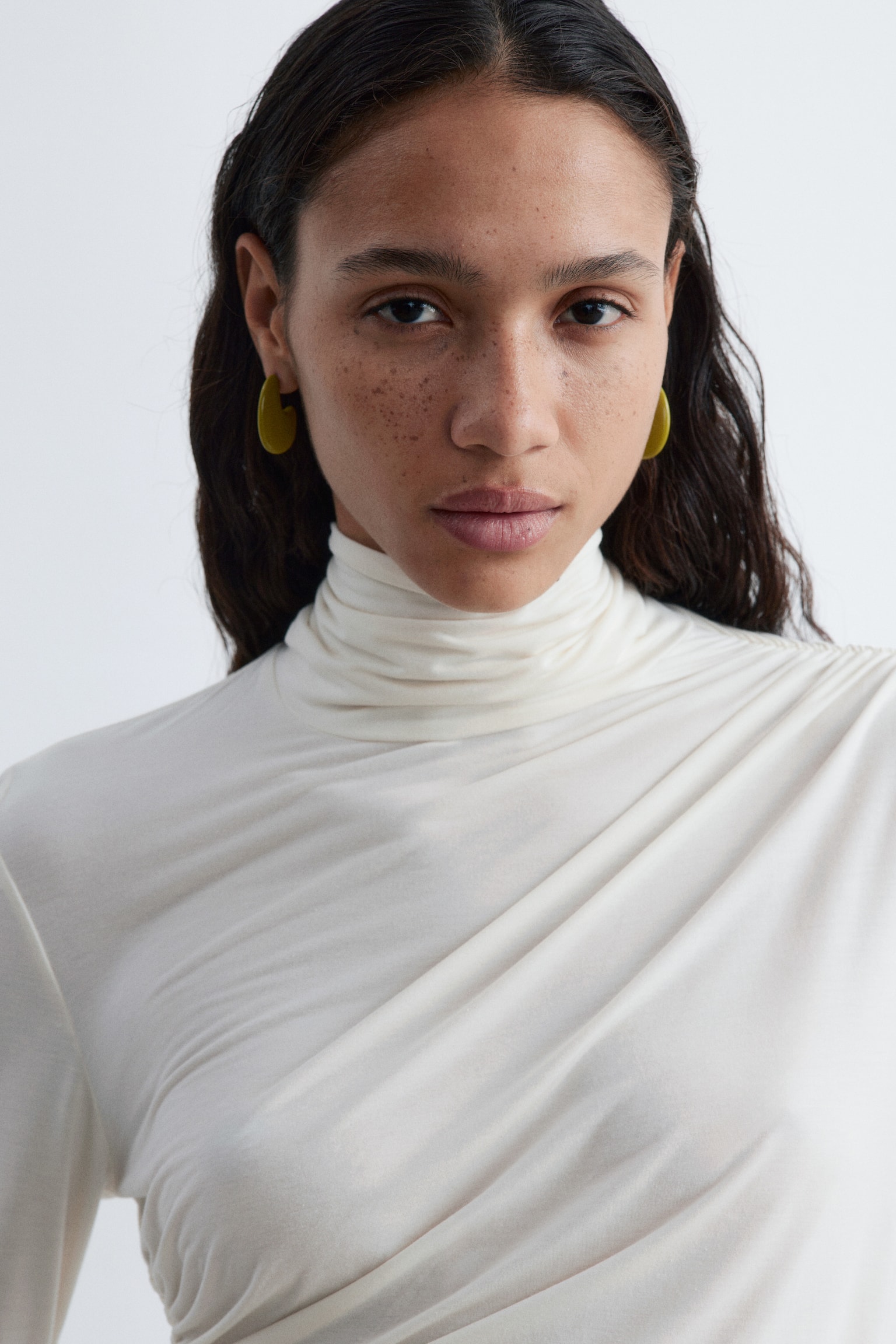 Chunky, dråbeformede øreringe - Grøn/Sort - 1