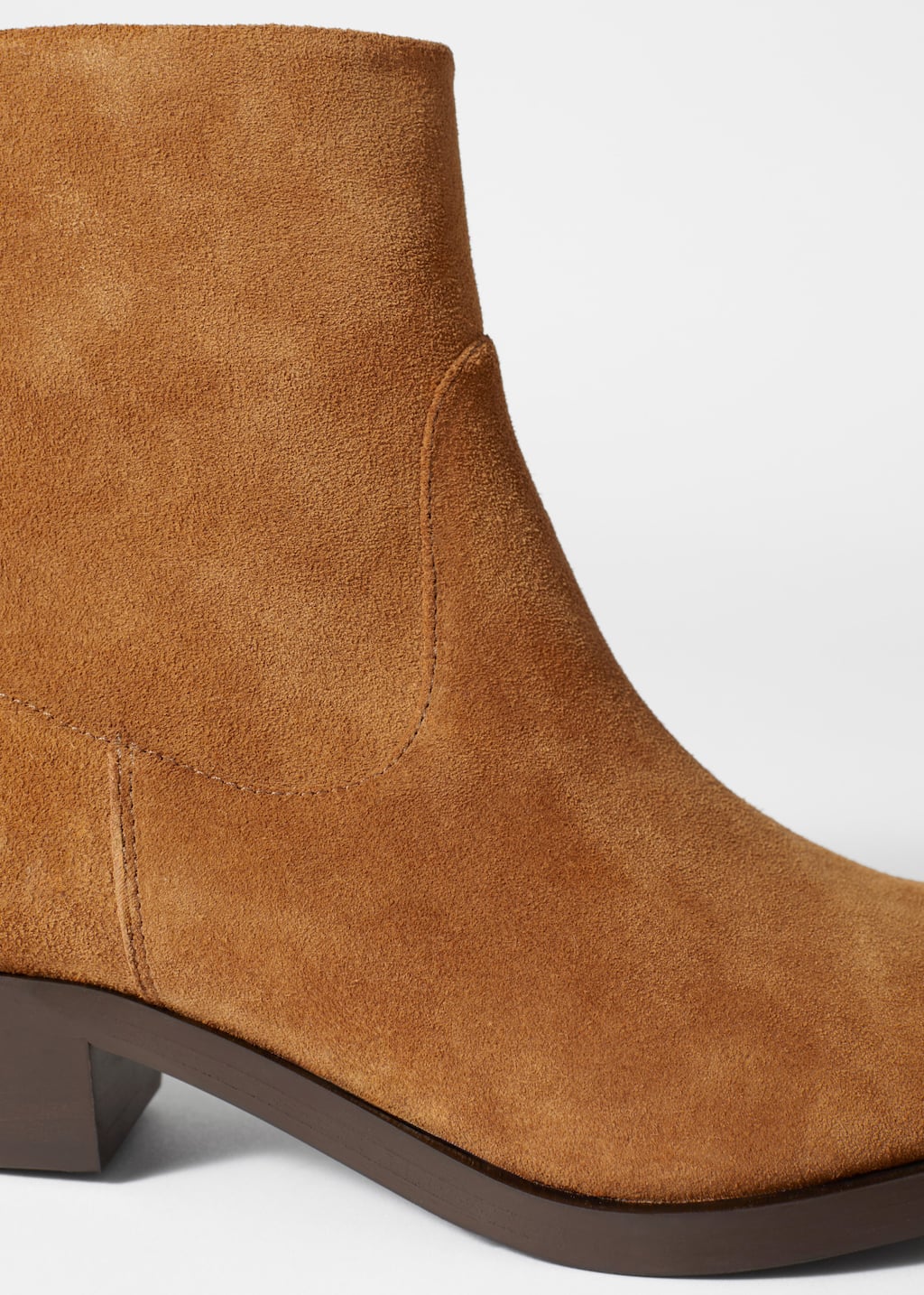 Bottines en cuir à bout pointu - {{variantName}} - Descriptive Detail