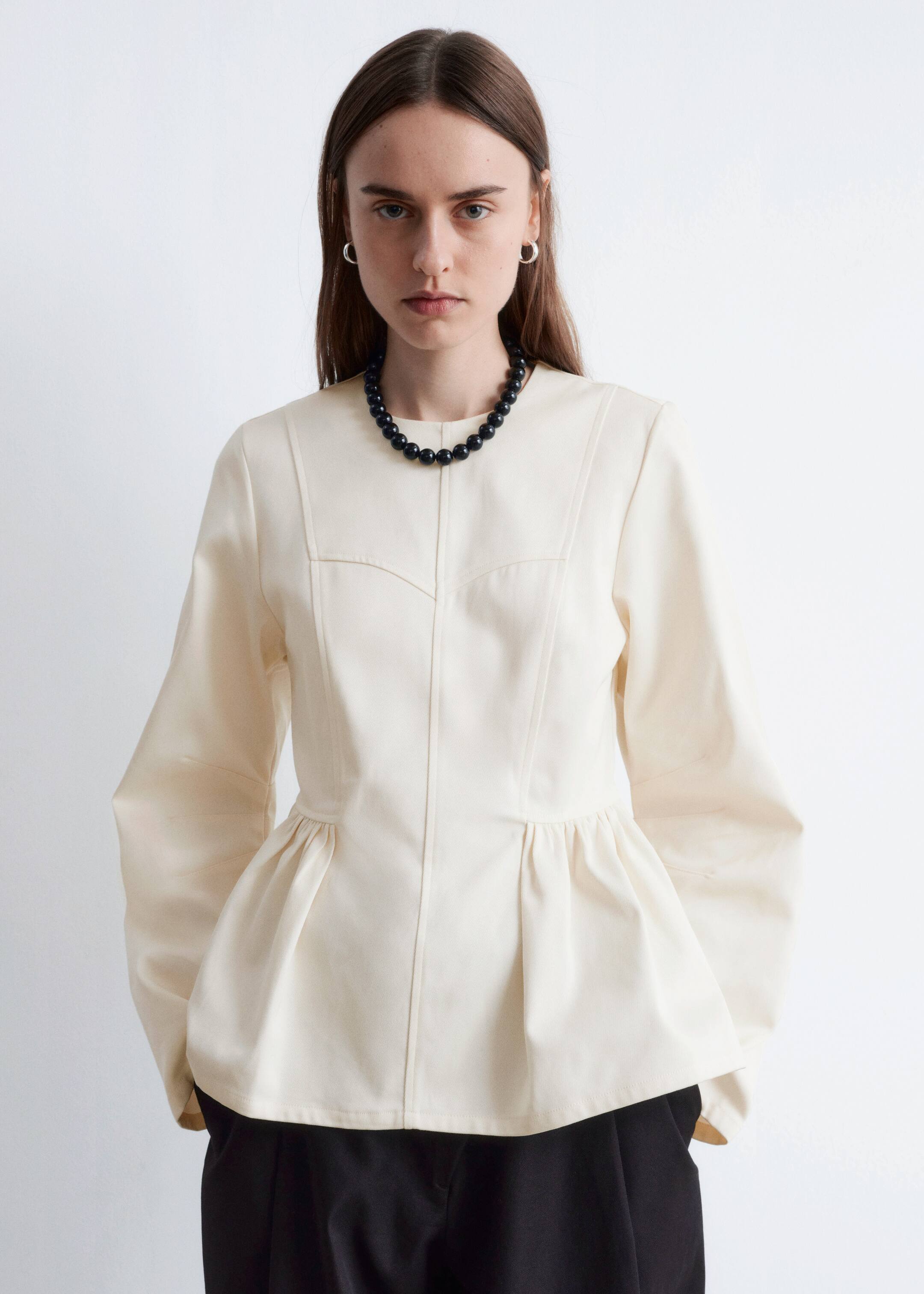 Näytä suurempi kuva: Puuvillapusero peplum-helmalla - Kerma - NAISET | H&M FI 1