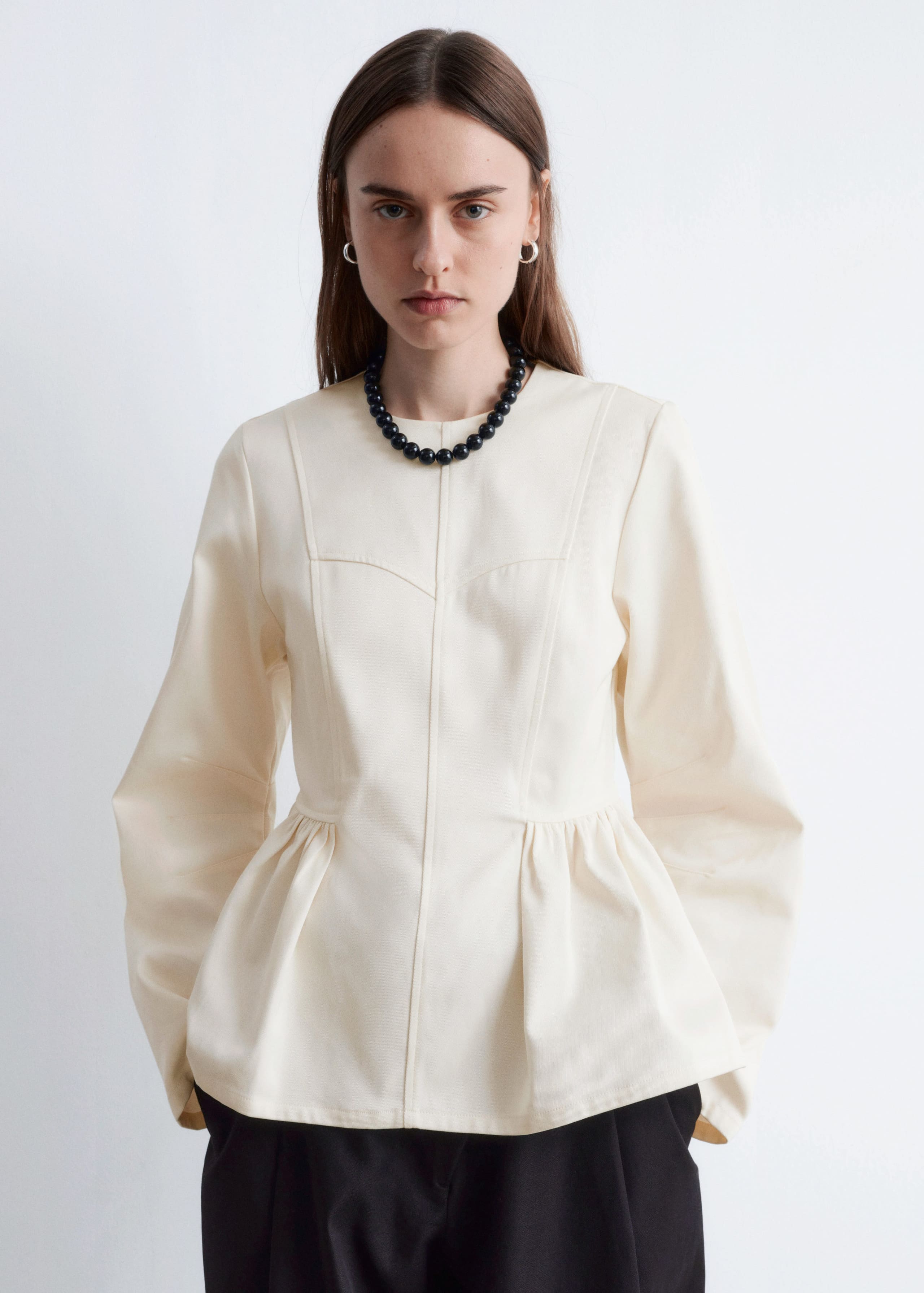 Oberteil aus Baumwolle mit Schößchen - Schwarz - Lookbook