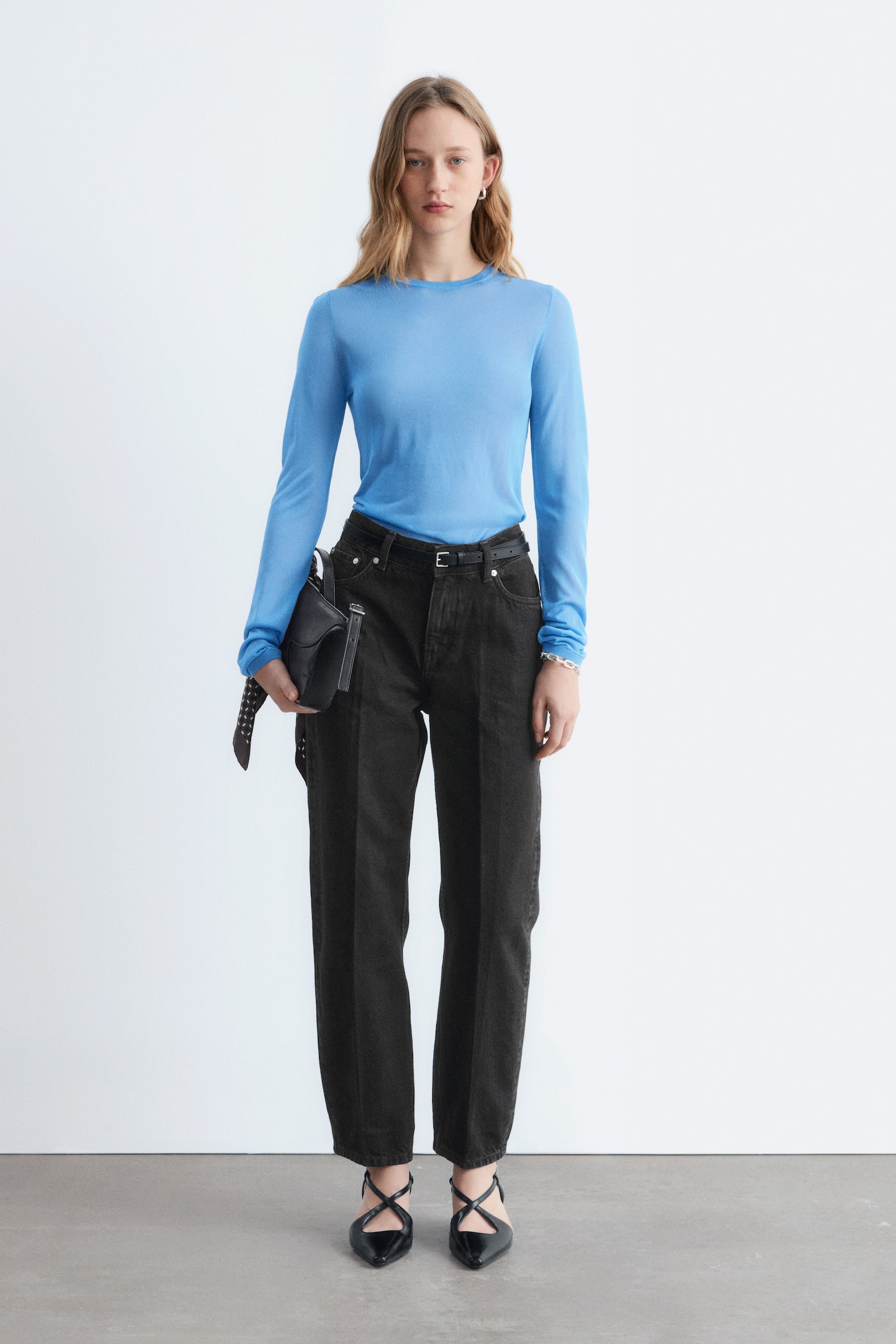 חולצה דקה בסריגה צפופה - 1