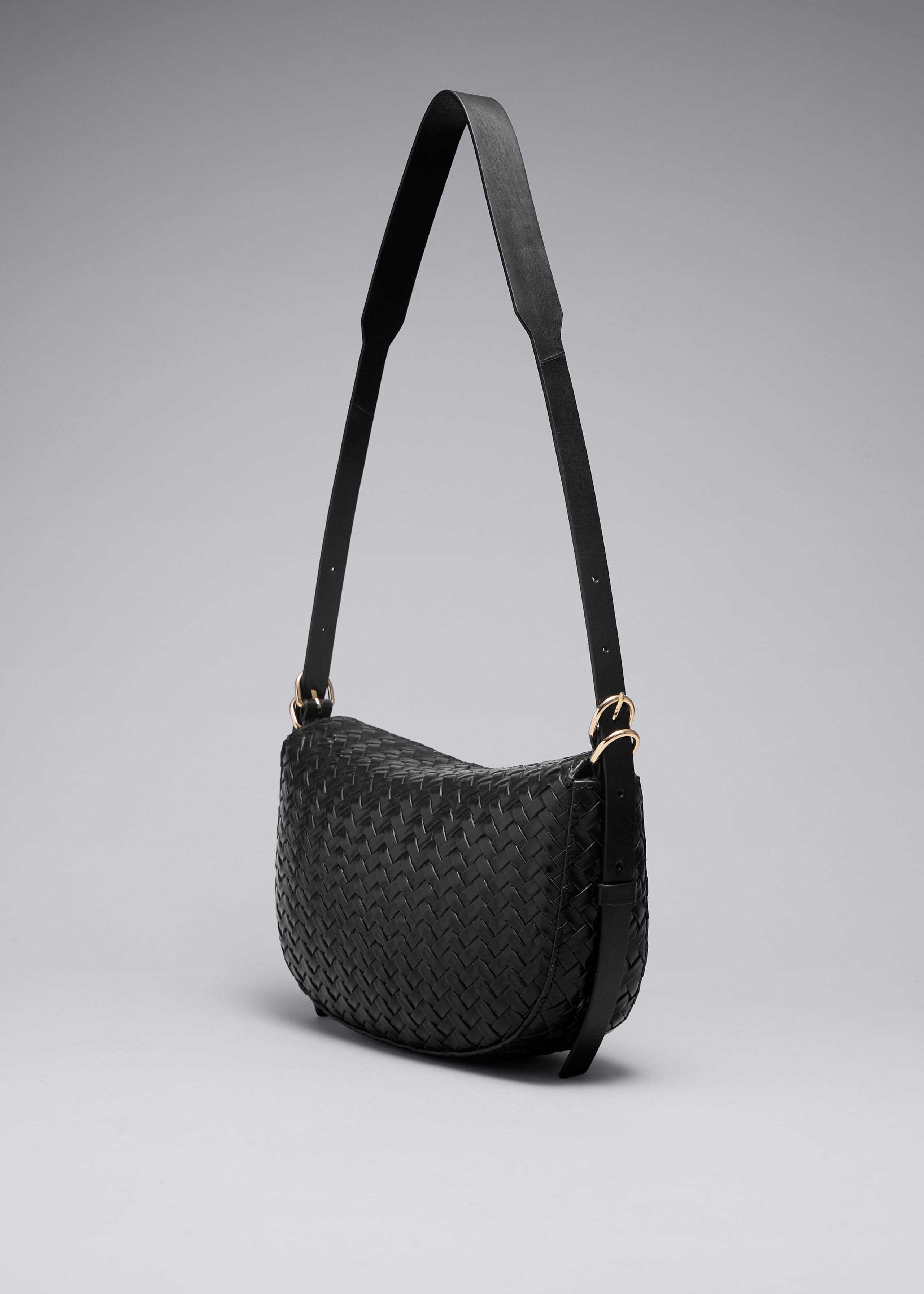 Borsa a spalla intrecciata - Nero - Natura morta