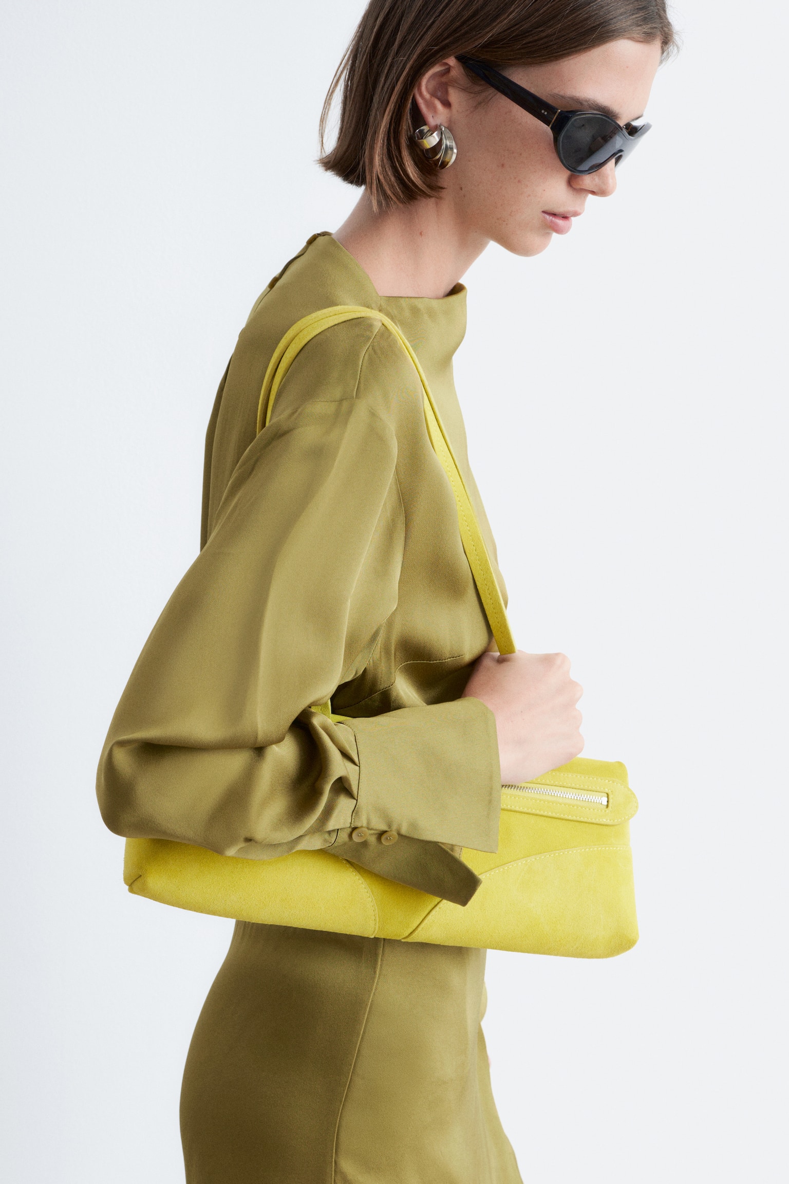 Minikjole i satin med bindebånd - Grøn/Mørkebrun/hvide prikker - 6