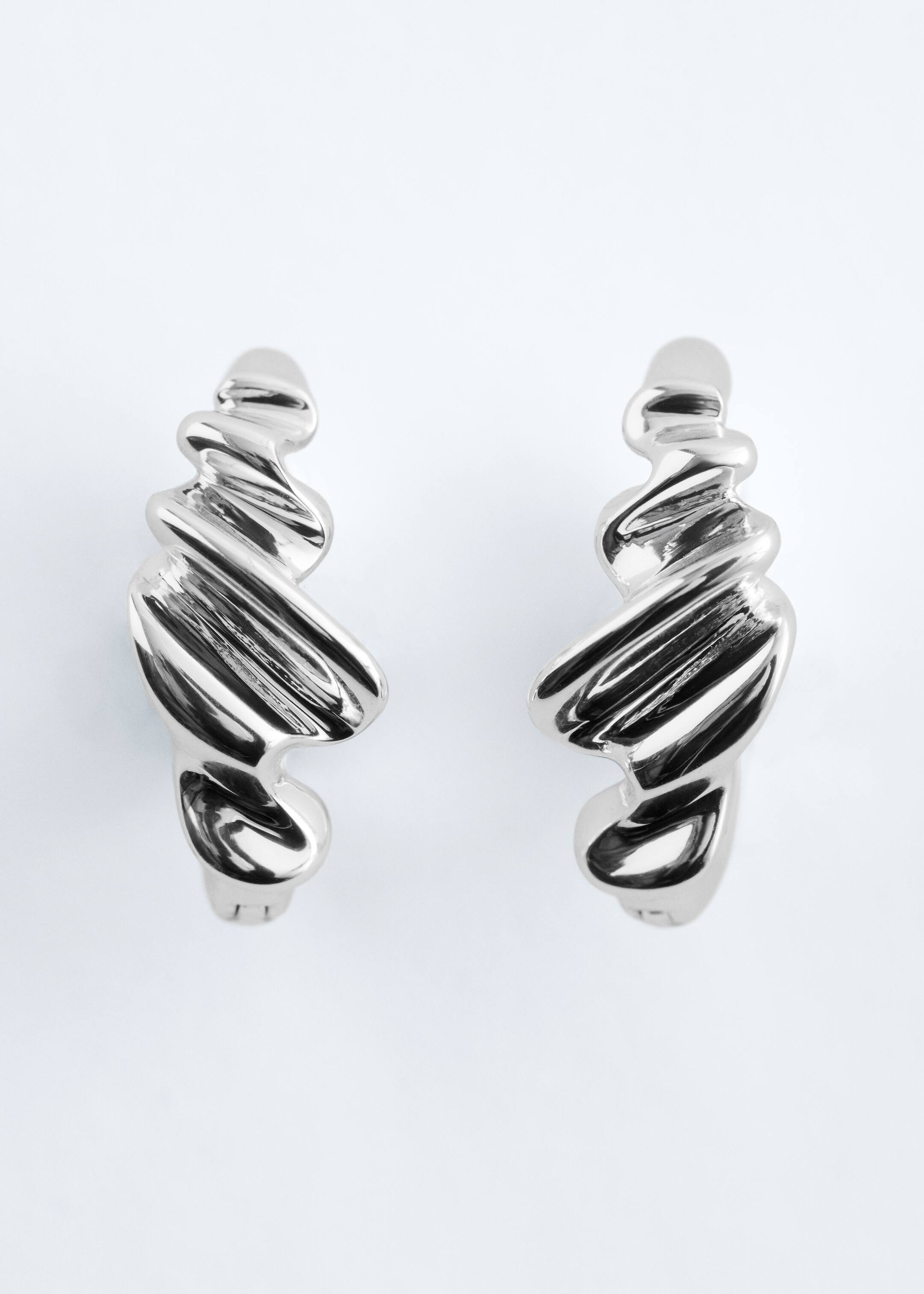 Visualizza immagine più grande: Wrinkled-Look Small Hoop Earrings - Silver - DONNA | H&M IT 2