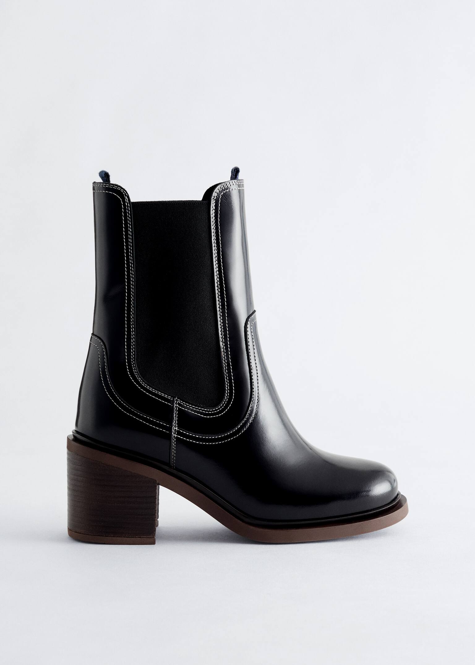 Heeled Leather Chelsea Boots - Black/Dark Brown