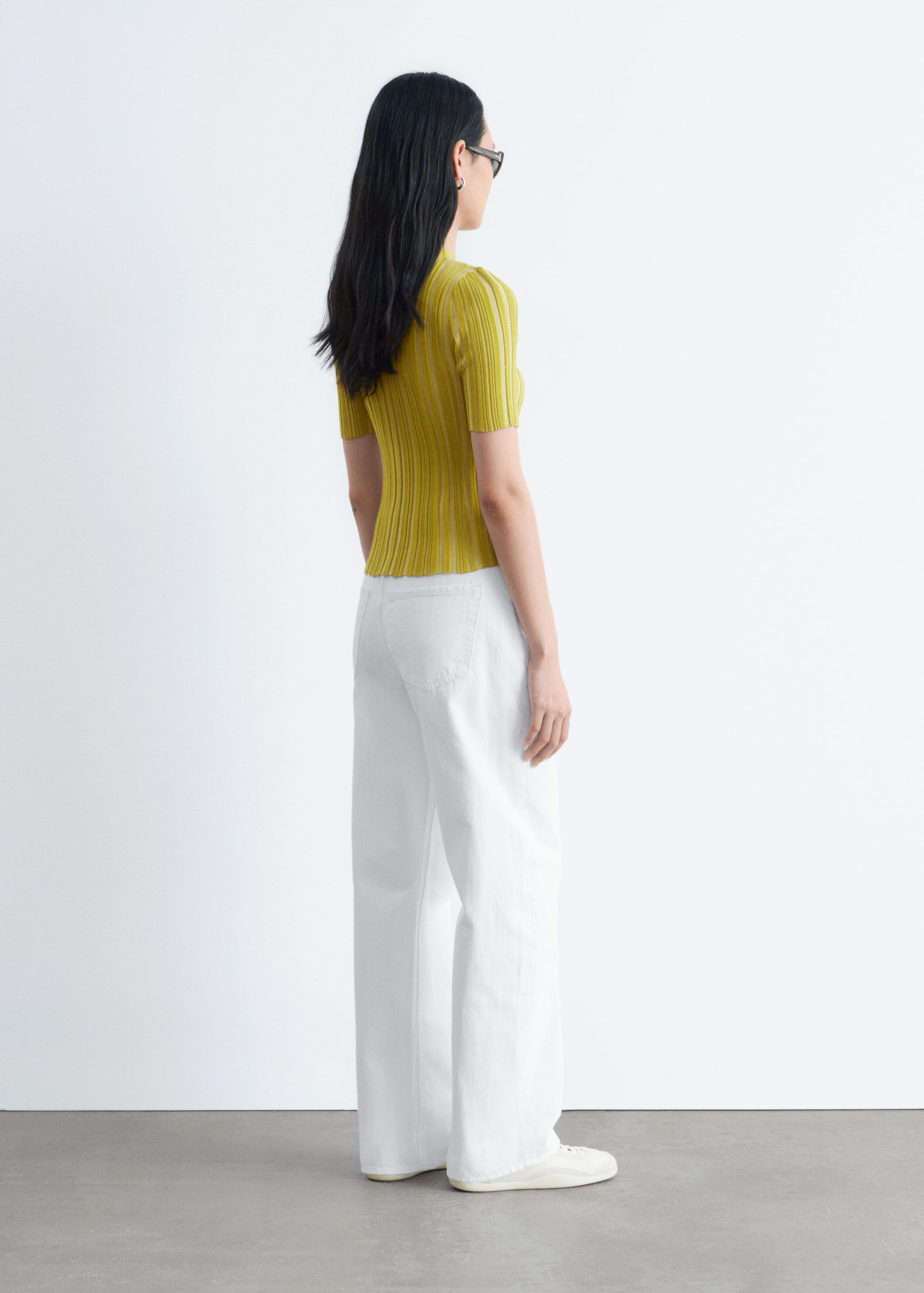 Image of Cardigan a maniche corte con lavorazione a coste