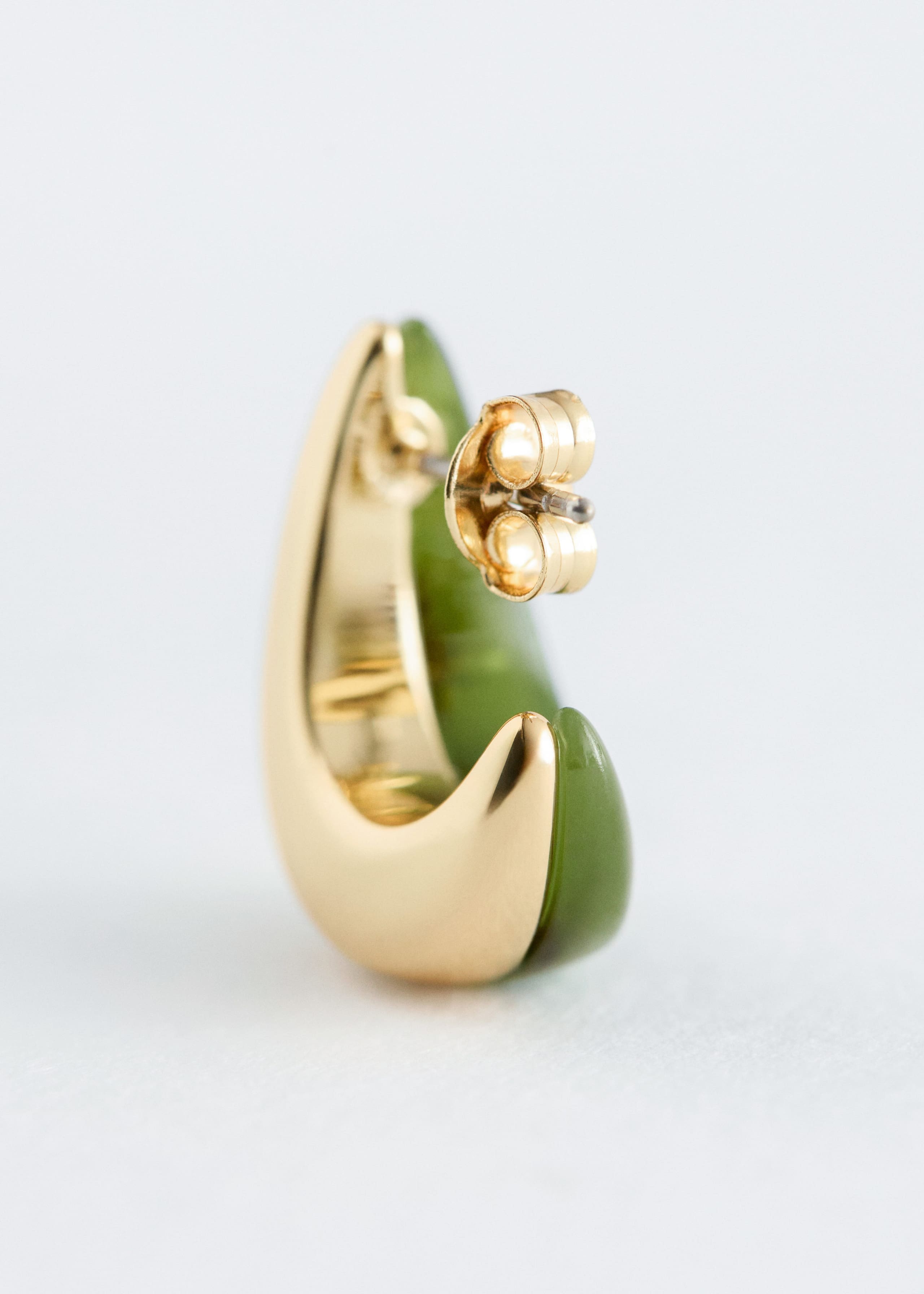 Image of Zweifarbige Ohrringe in gewölbter Form