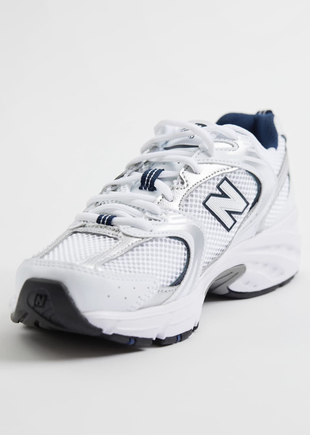Sneakersy New Balance 530 – {{variantName}} – Szczegół