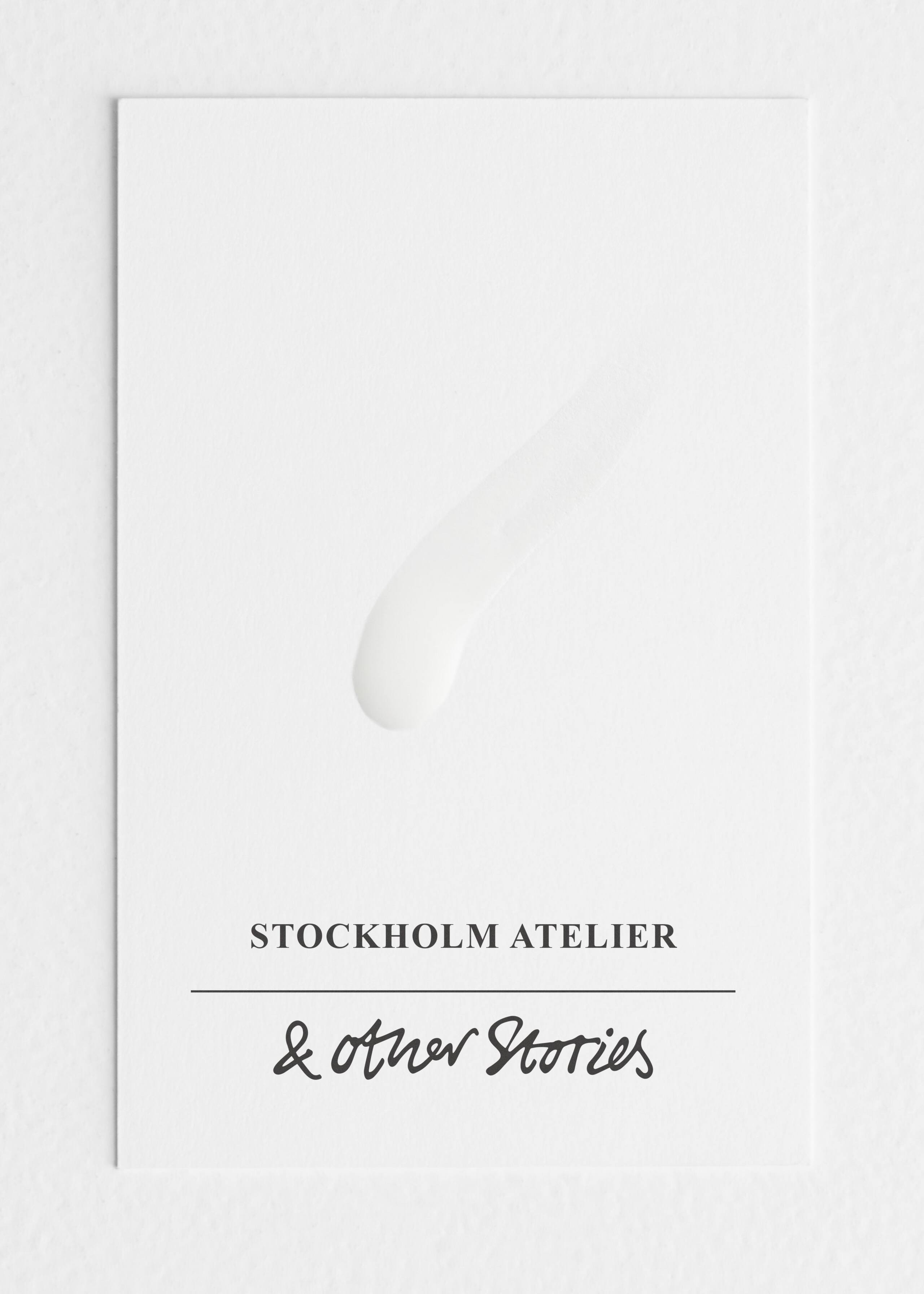 Smalto per unghie - {{variantName}} - Descrizione dettagliata