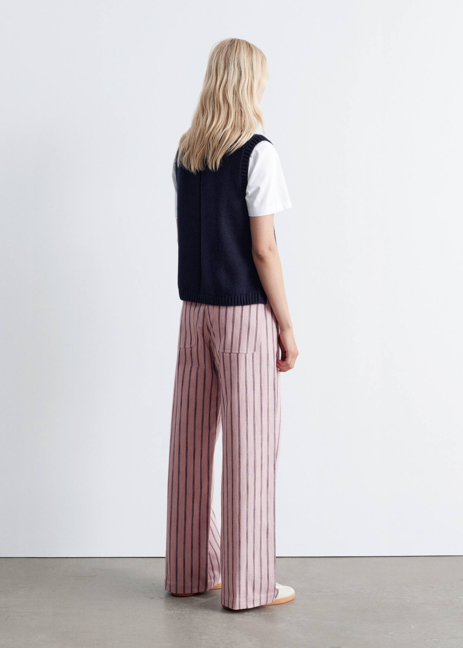 Gestreifte Hose aus Baumwolle - Rosa/Weinrot gestreift/Navyblau/Weiß gestreift - 3