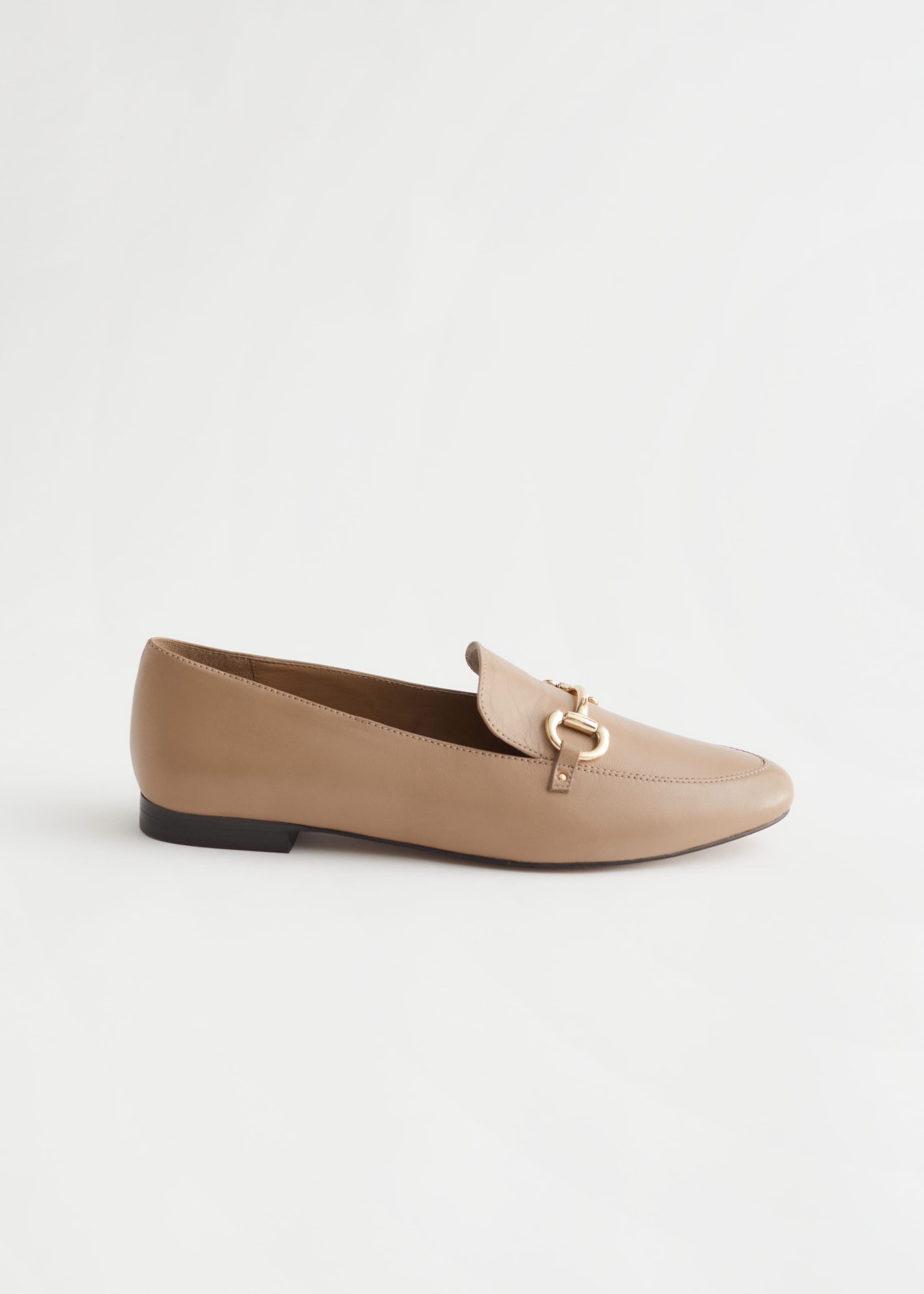 Image of Półbuty z jeździecką klamrą