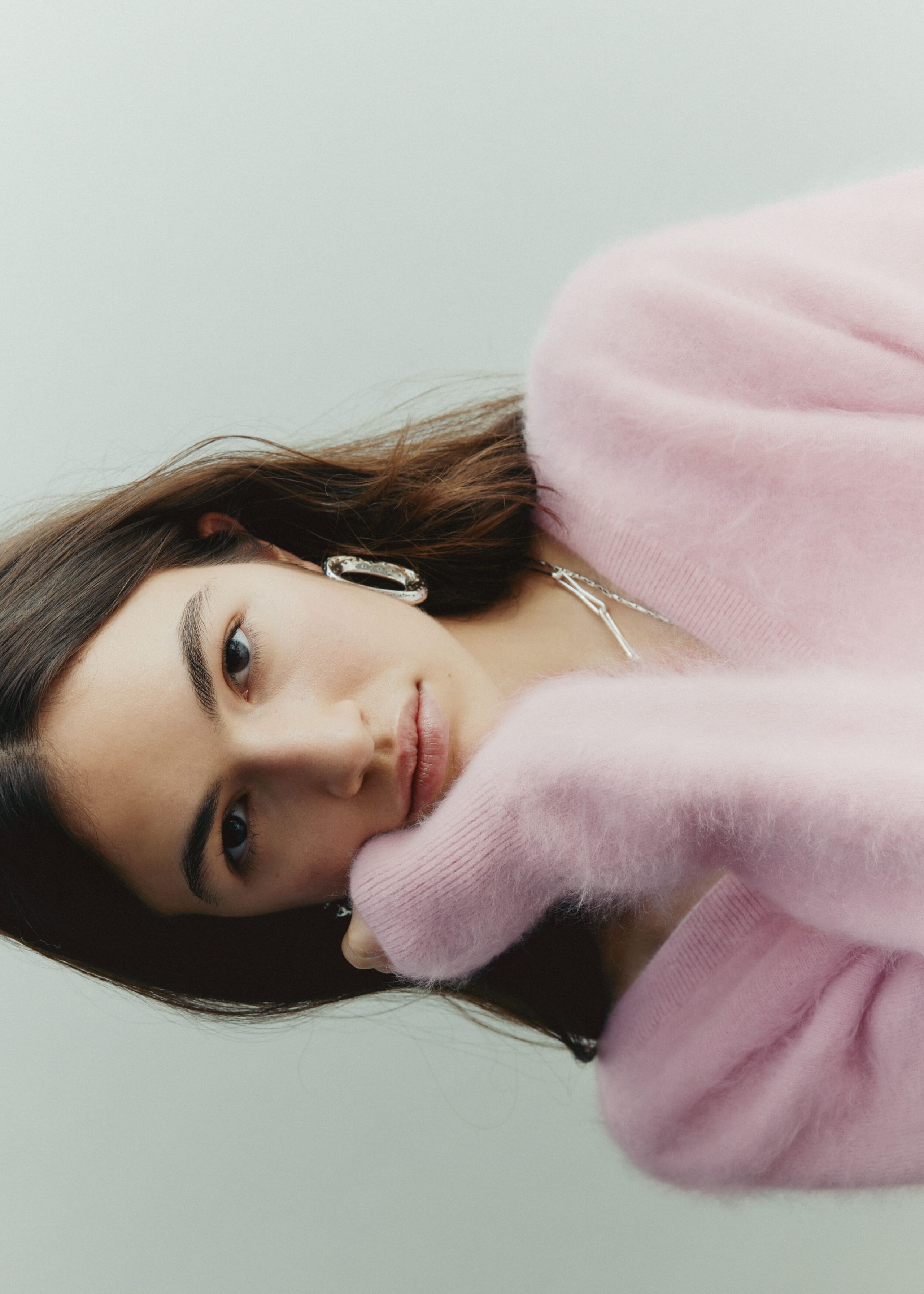 Brushed Cashmere V-Neck Jumper - Pink - Still Life