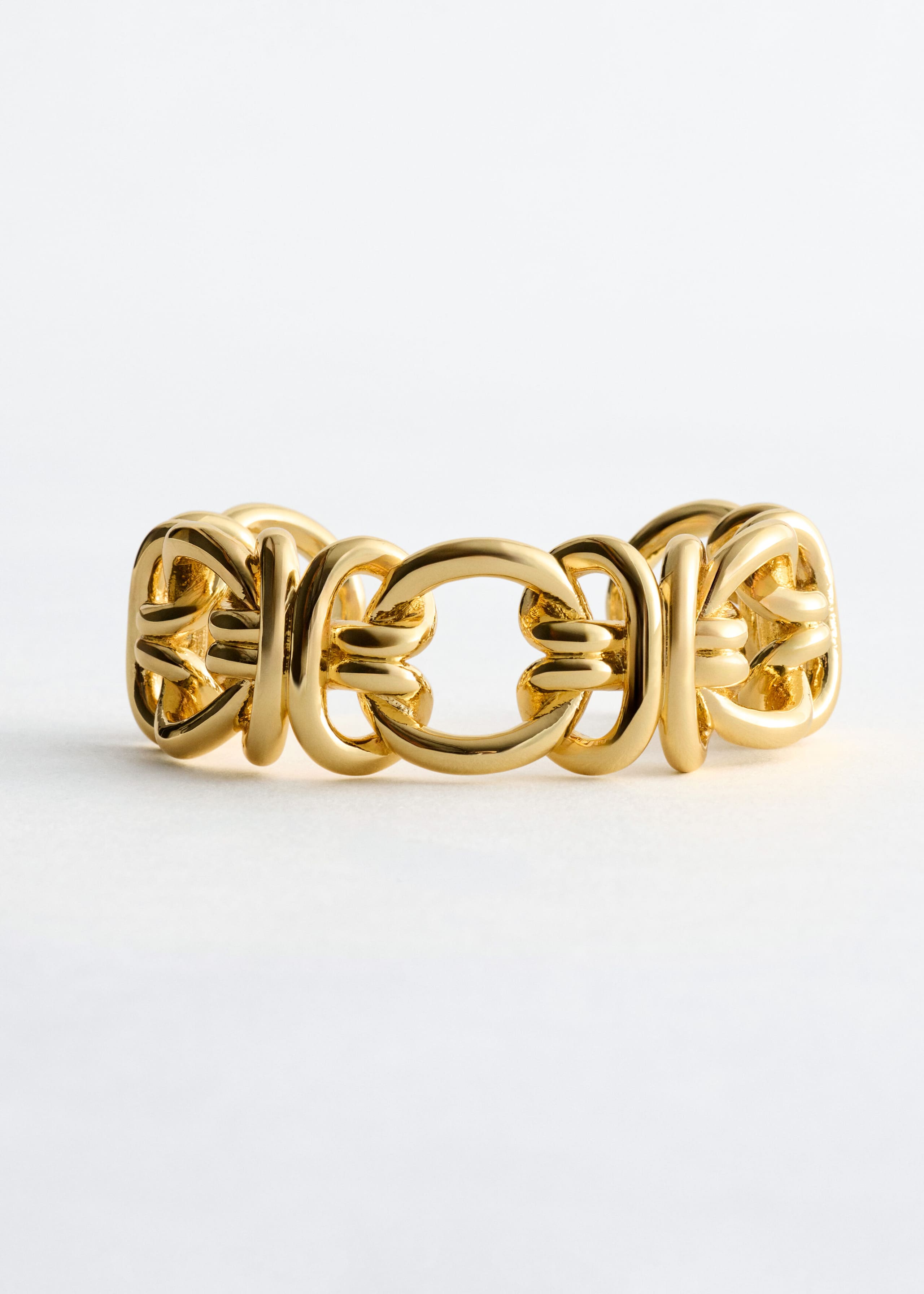 Interlocking Link Cuff - {{variantName}} - Descriptive Detail