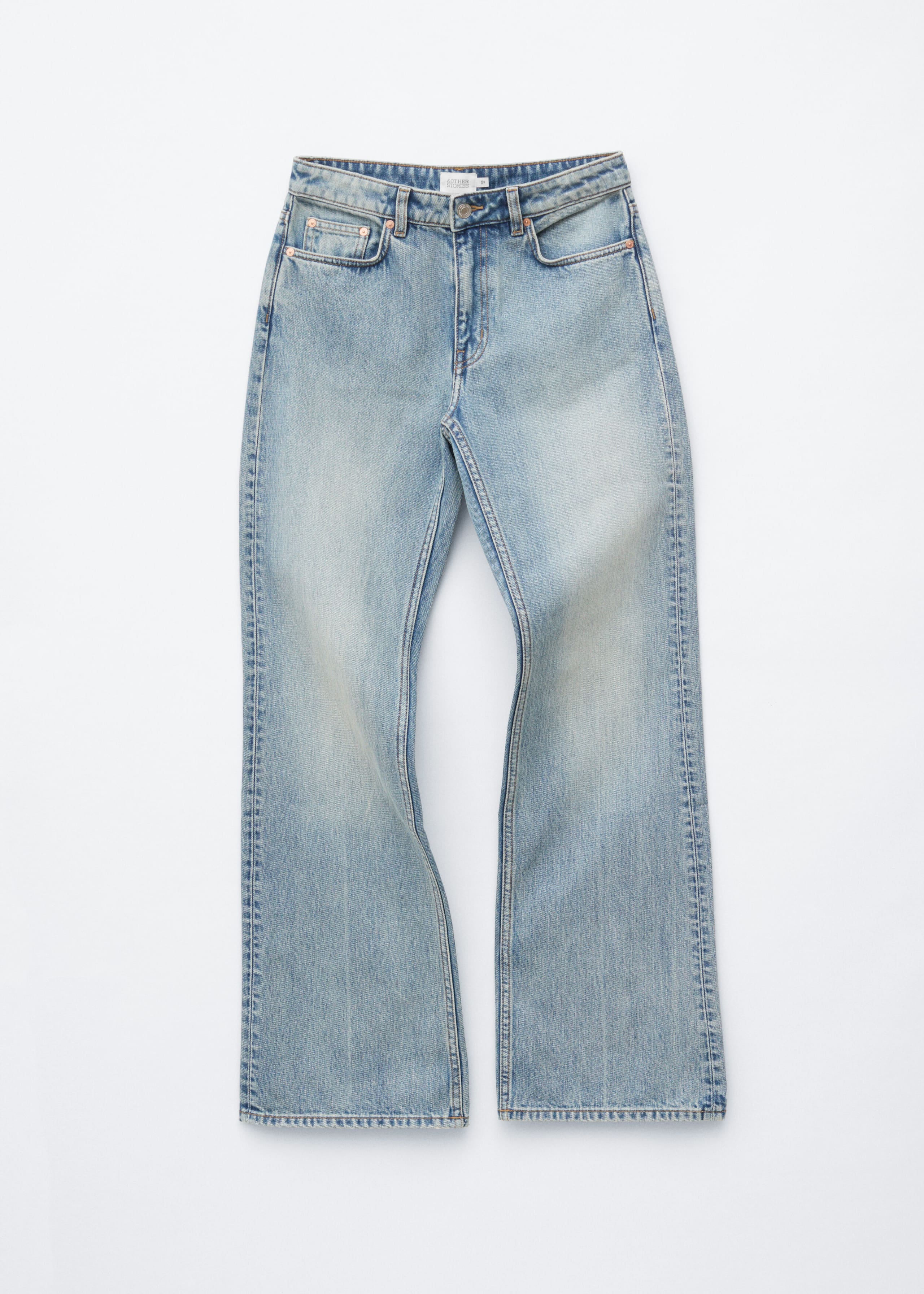 Mid-Waist Bootcut Jeans - Retro Blue - Still Life