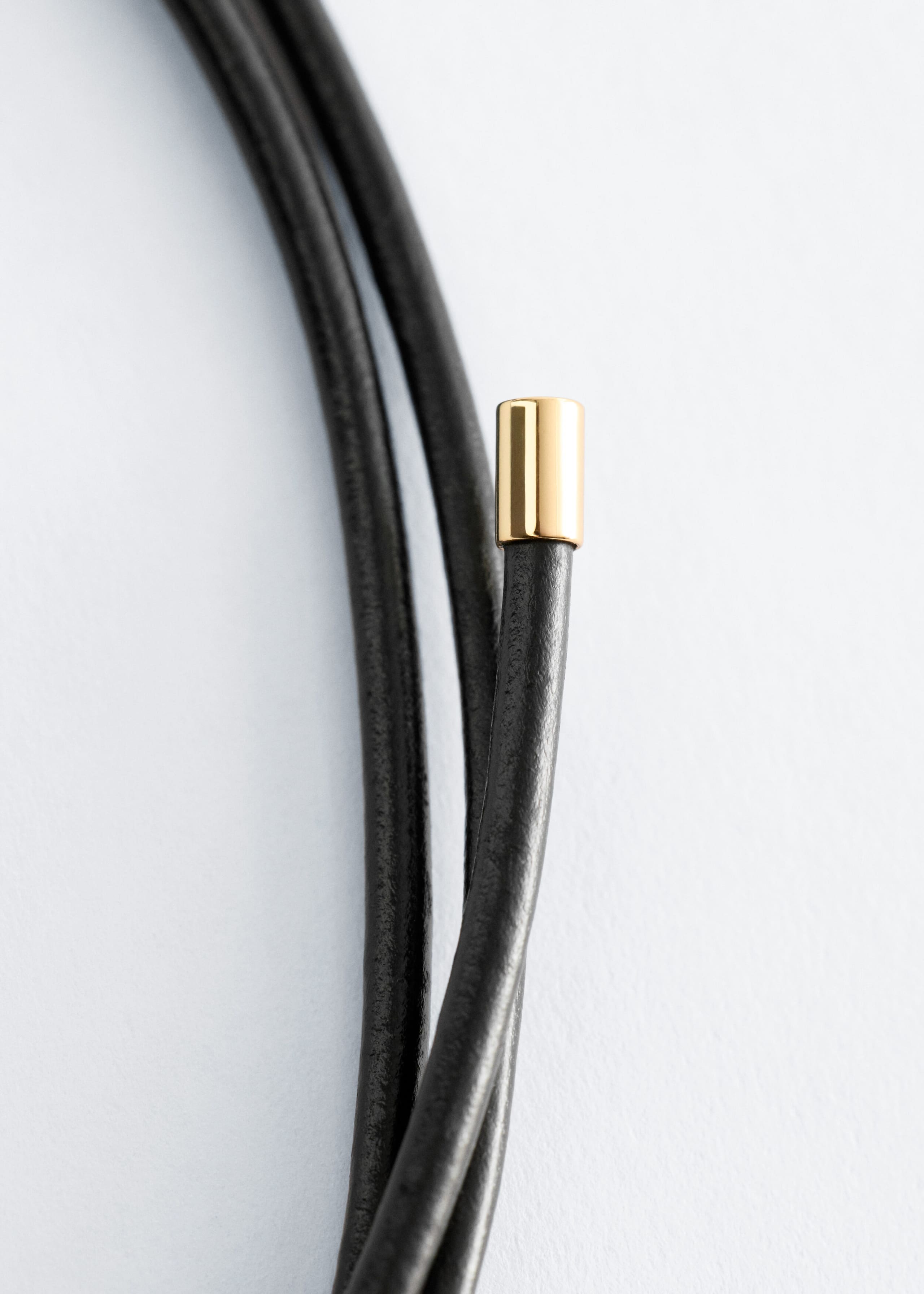 Image of Collar de piel con anillo colgante