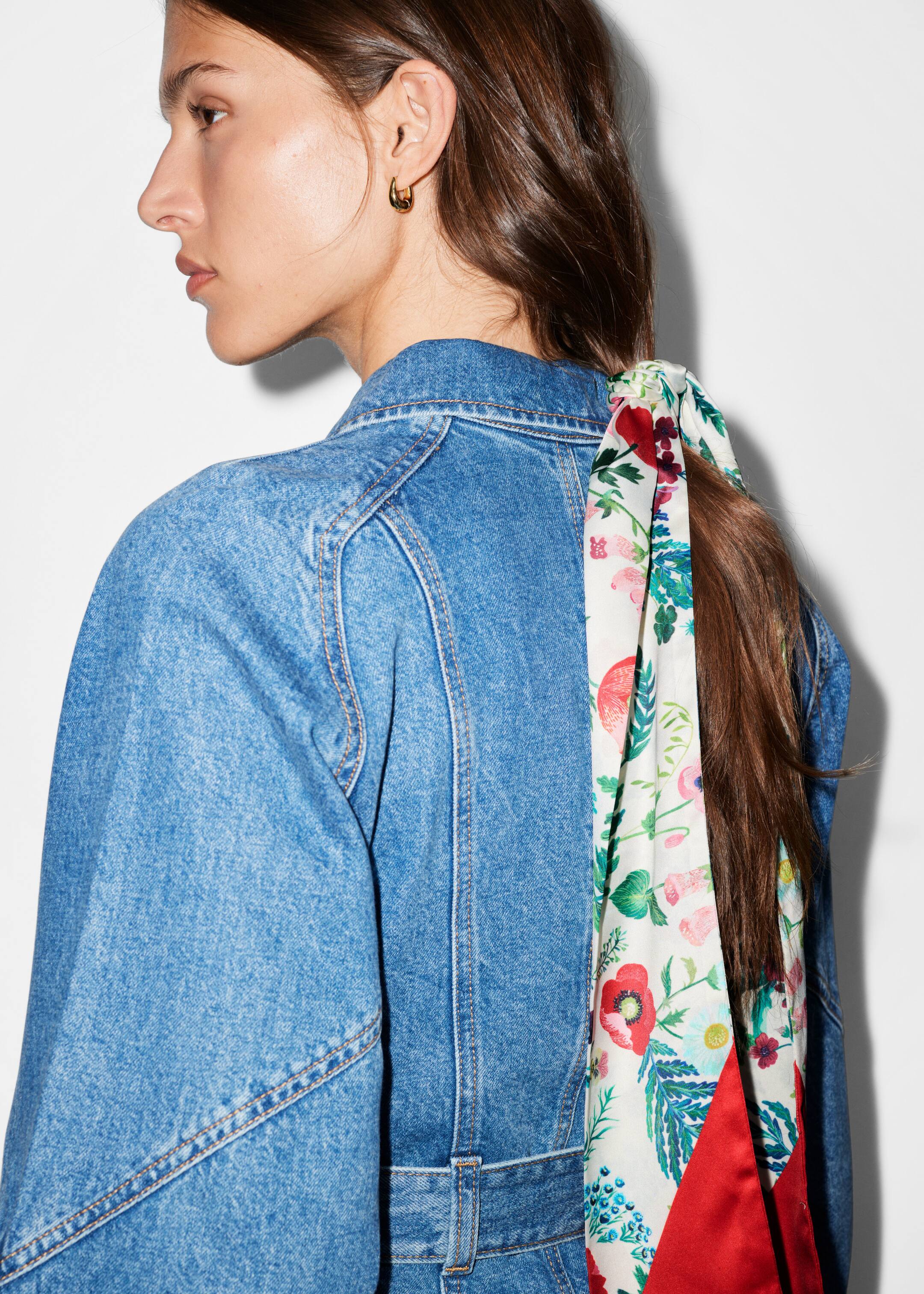 Zobraziť väčší obrázok: Úzka šatka s kvetinovou potlačou - Červené kvety - ŽENY | H&M SK 2