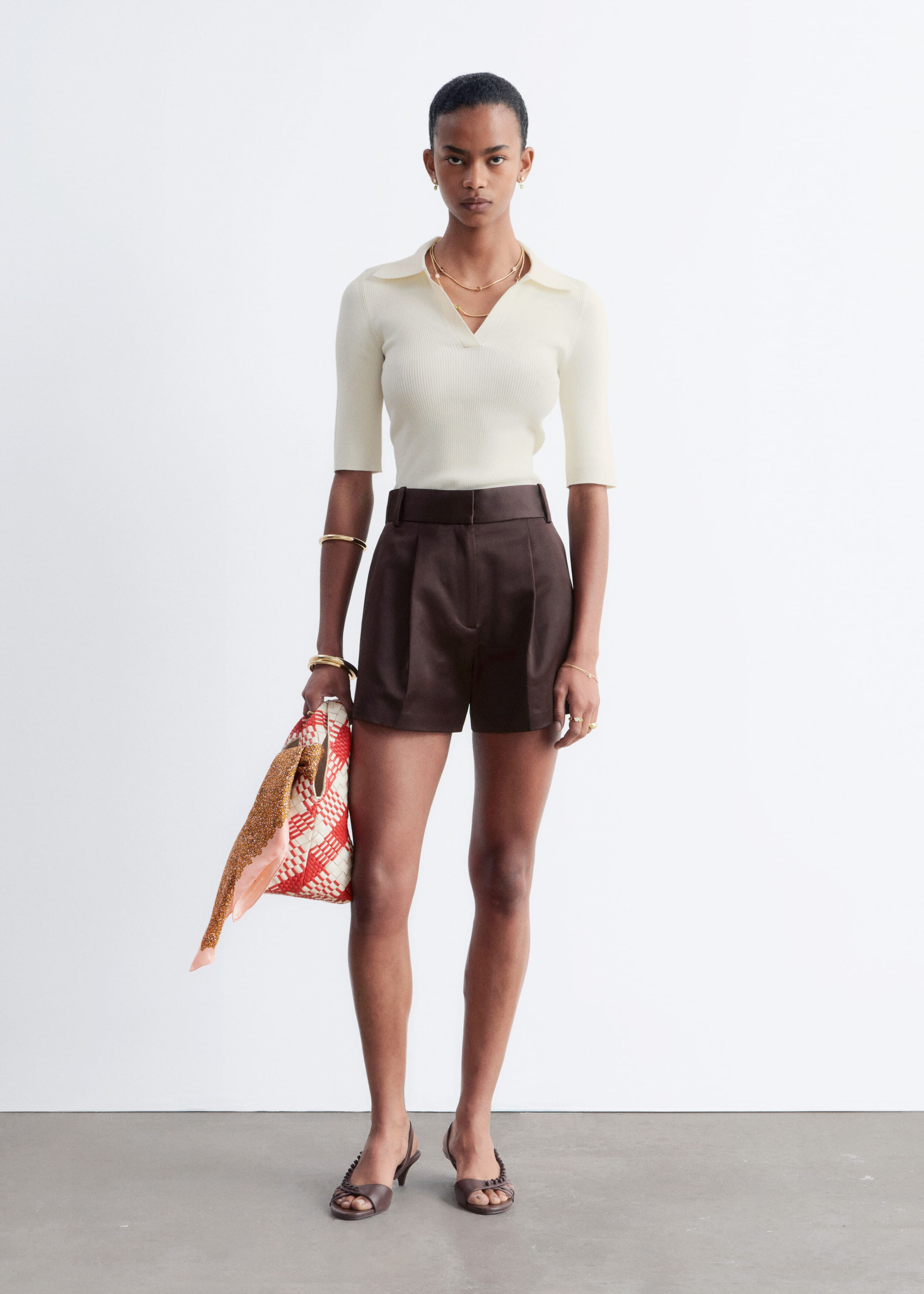 Haut à col et à manches courtes - Blanc - Lookbook