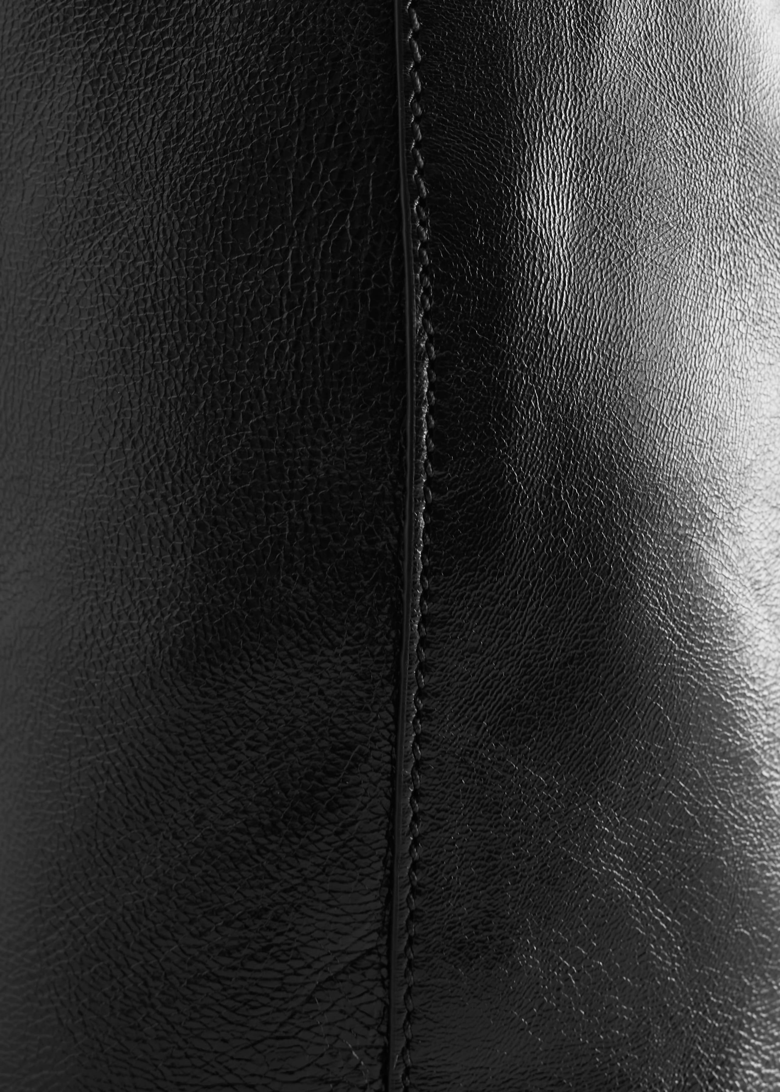 Image of Klassische Tragetasche aus Leder