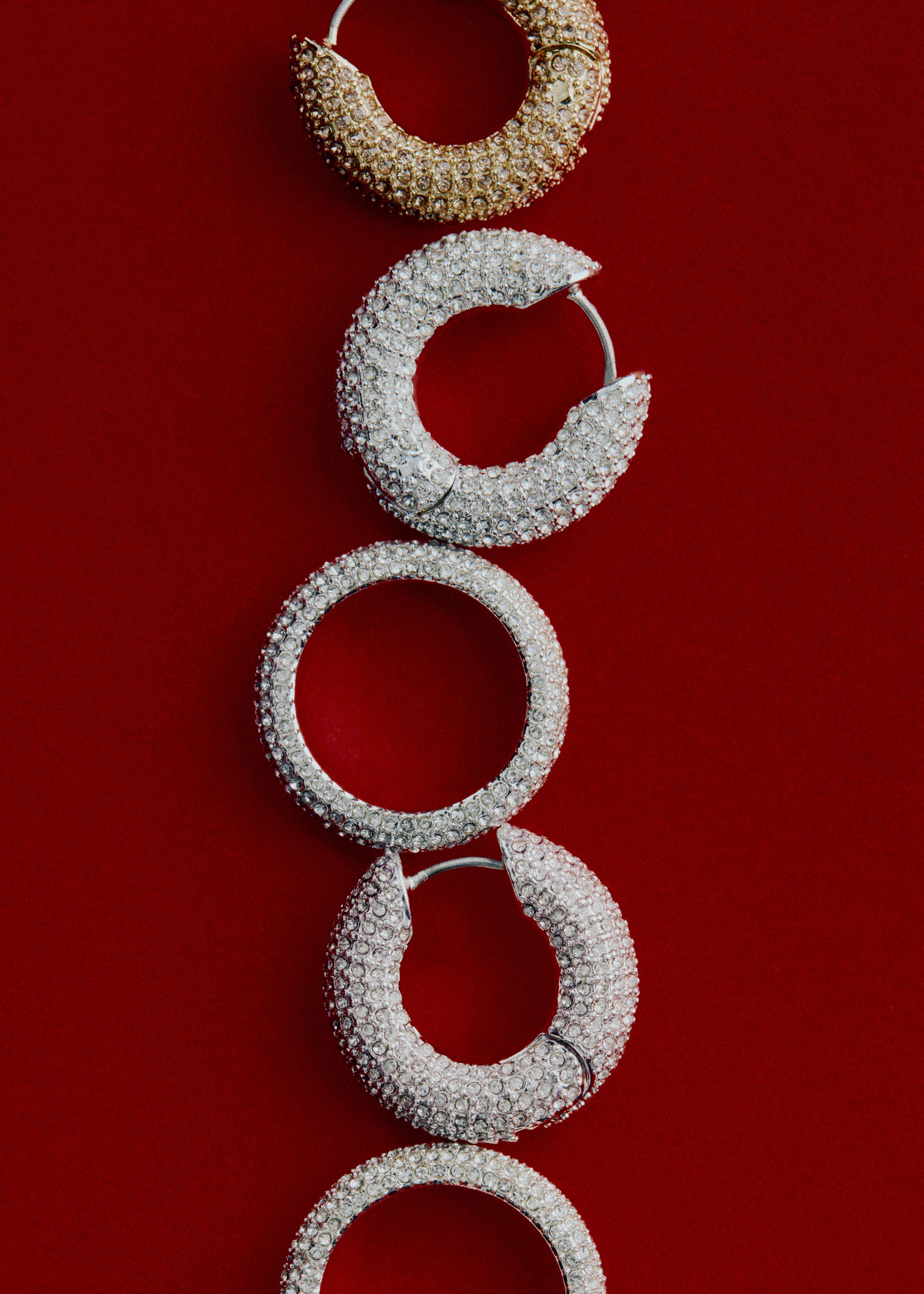 Image of Ring mit Kristallverzierung