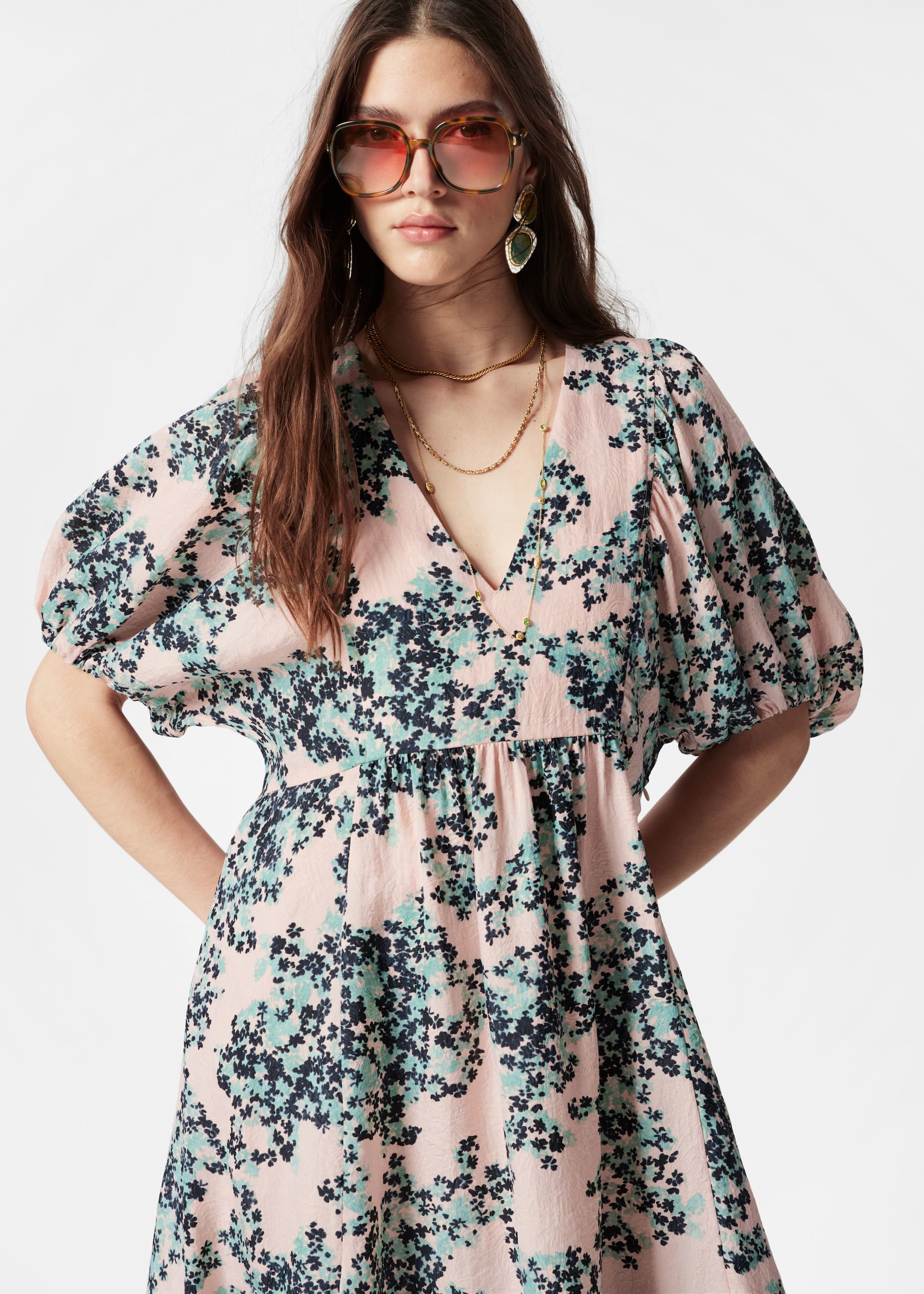 Visualizza immagine più grande: Maxi abito con maniche a sbuffo - Motivo floreale verde/pesca - DONNA | H&M IT 2