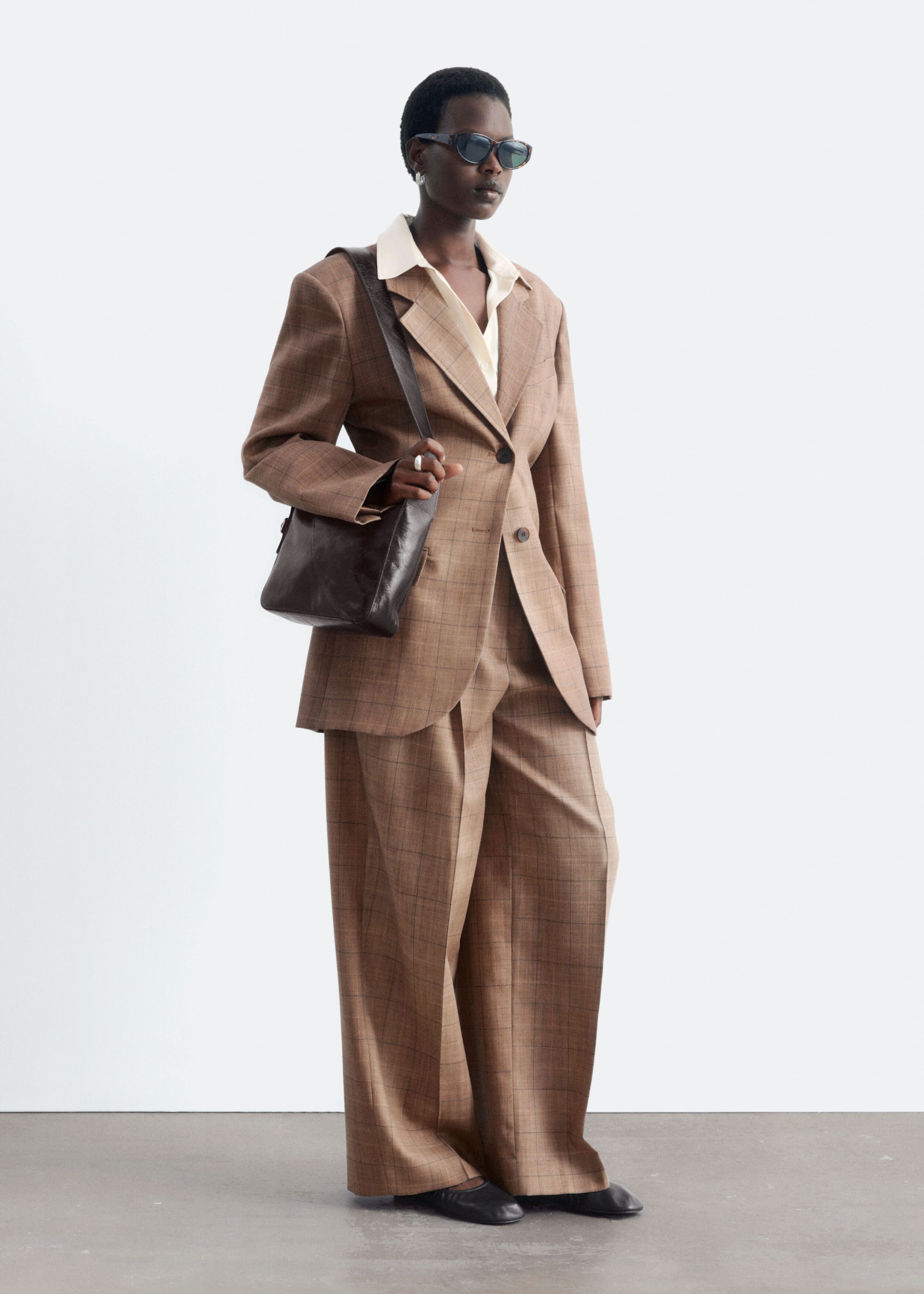 Single-breasted wollen blazer - Donkerbeige/geruit - Lookbook